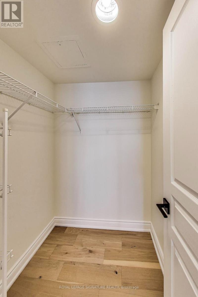 411 - 5 Northtown Way Property Photo 12