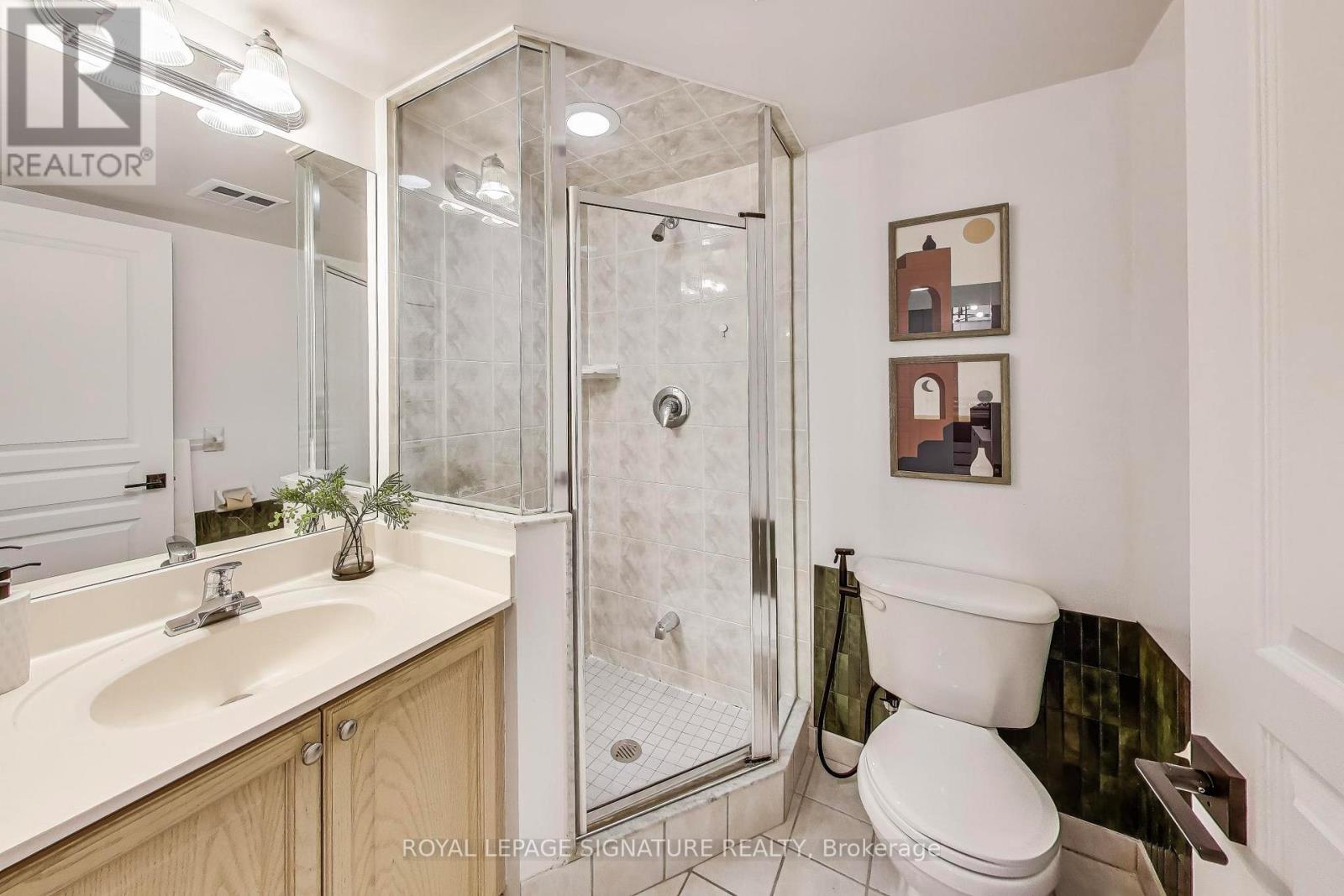 411 - 5 Northtown Way Property Photo 15