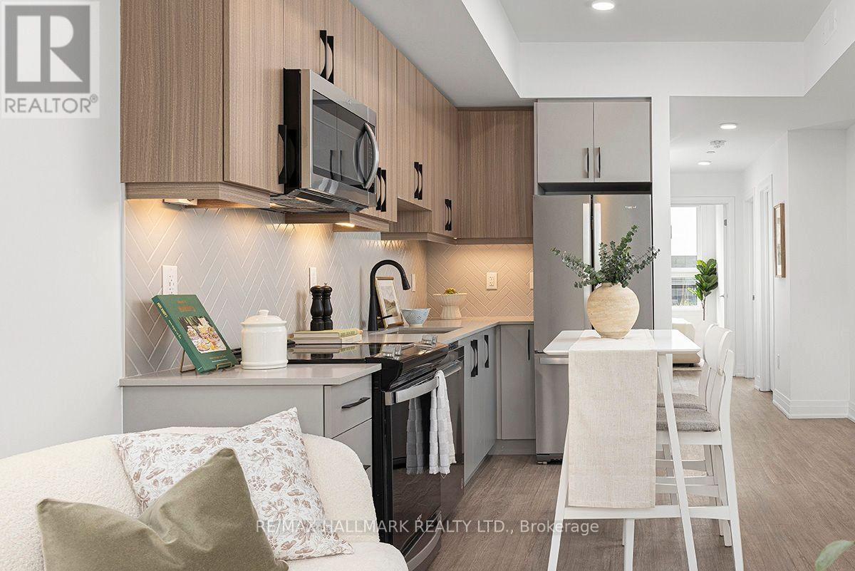 2 - 15 Brenthall Avenue W Photo de la propriété 1