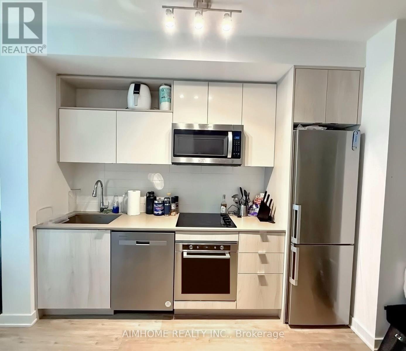 456 - 121 Lower Sherbourne Street Property Photo 1