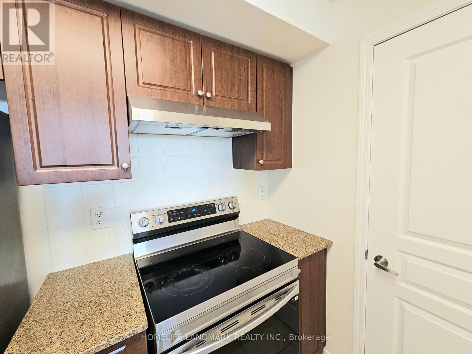 812 - 503 Beecroft Road Property Photo 8