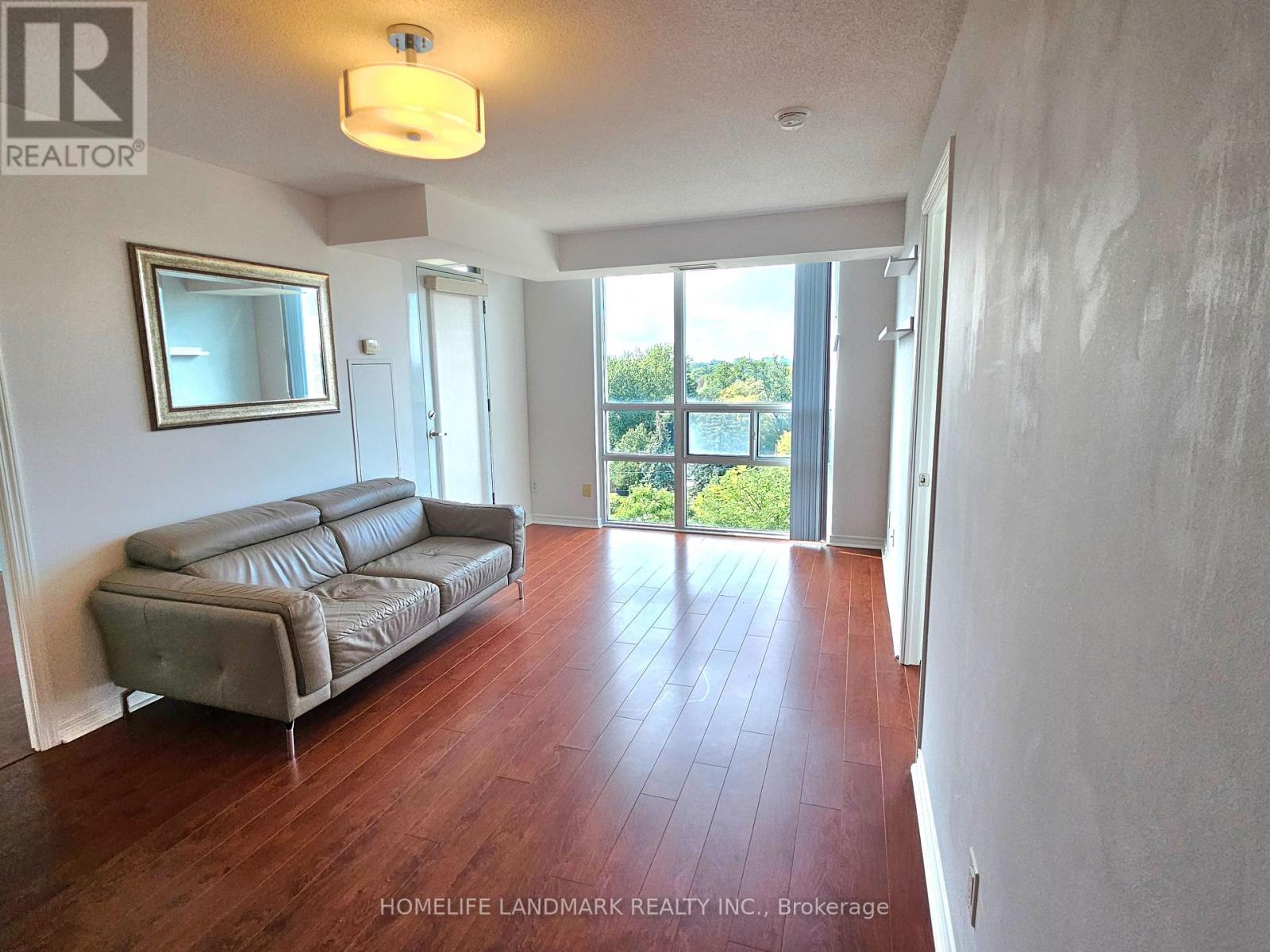 812 - 503 Beecroft Road Property Photo 23