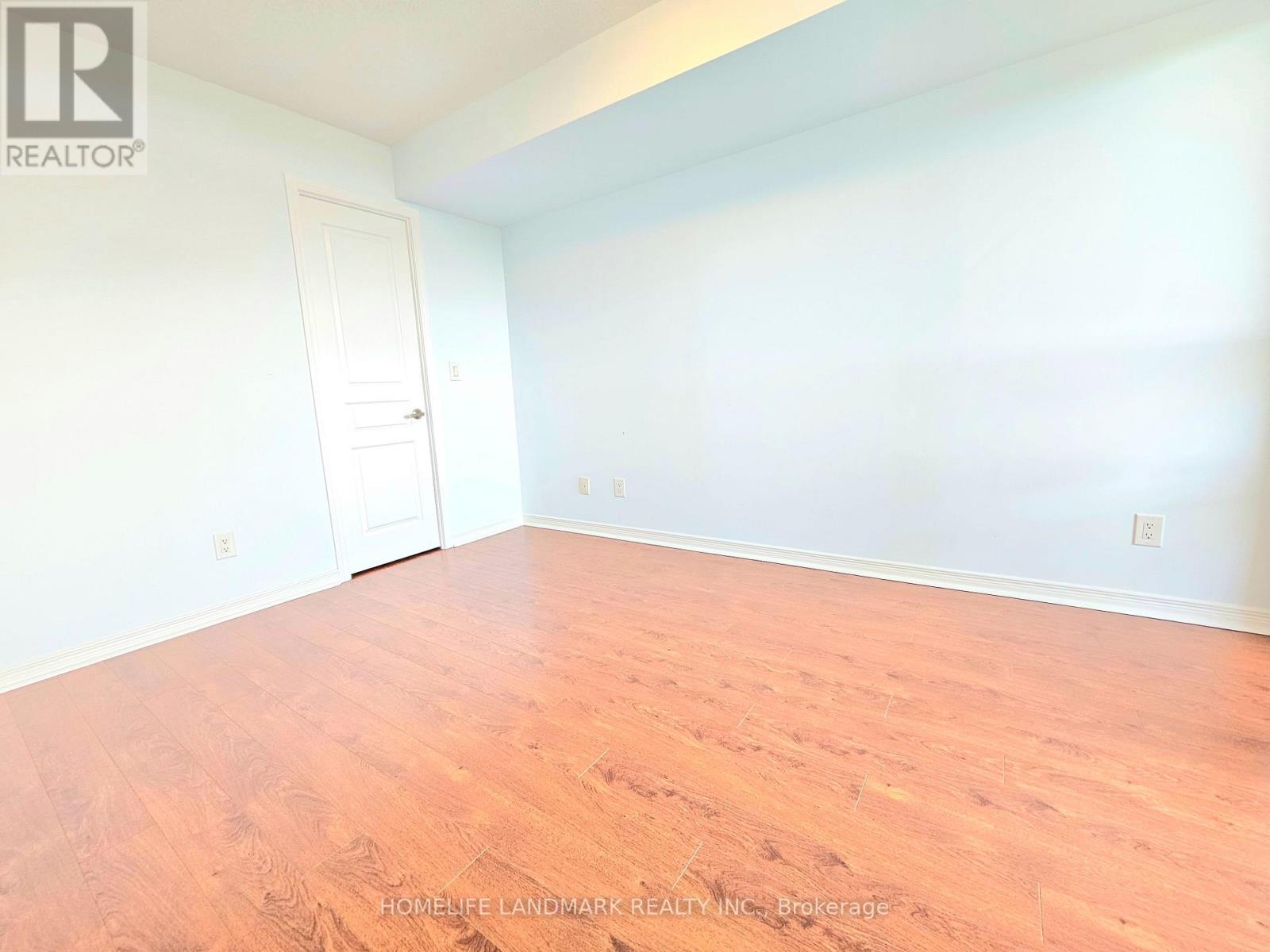812 - 503 Beecroft Road Property Photo 27