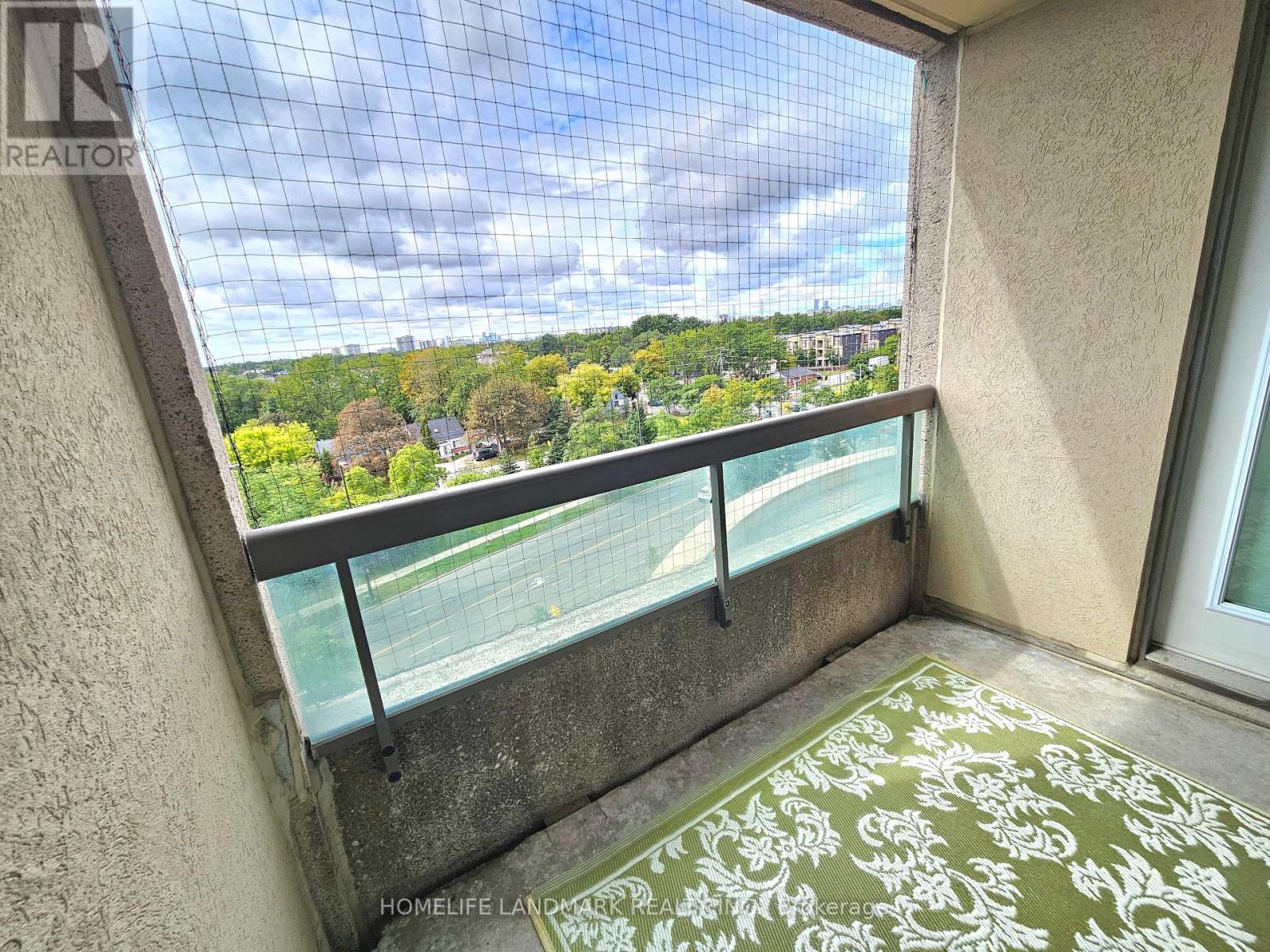 812 - 503 Beecroft Road Property Photo 28