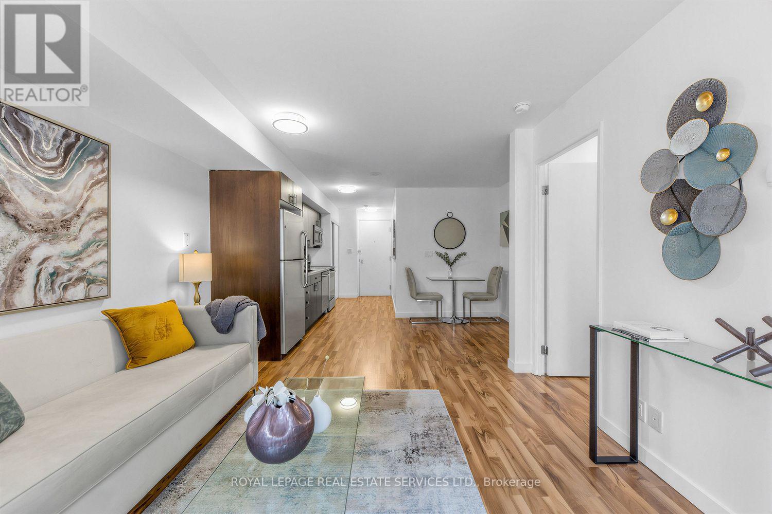 337 - 1005 King Street W Property Photo 8