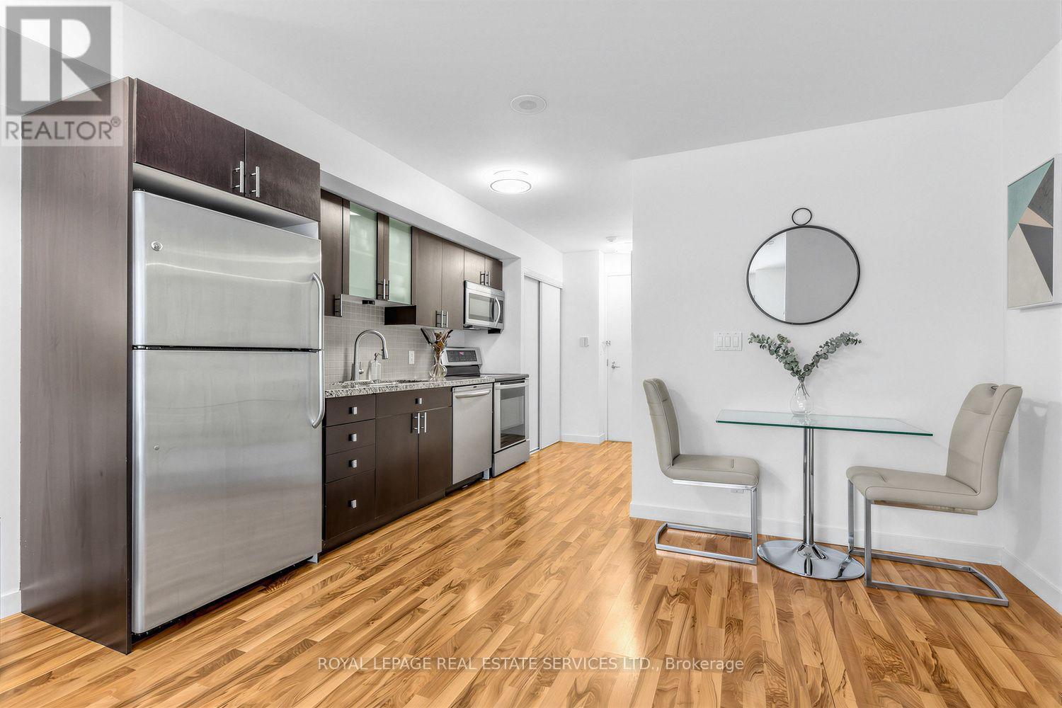 337 - 1005 King Street W Property Photo 10
