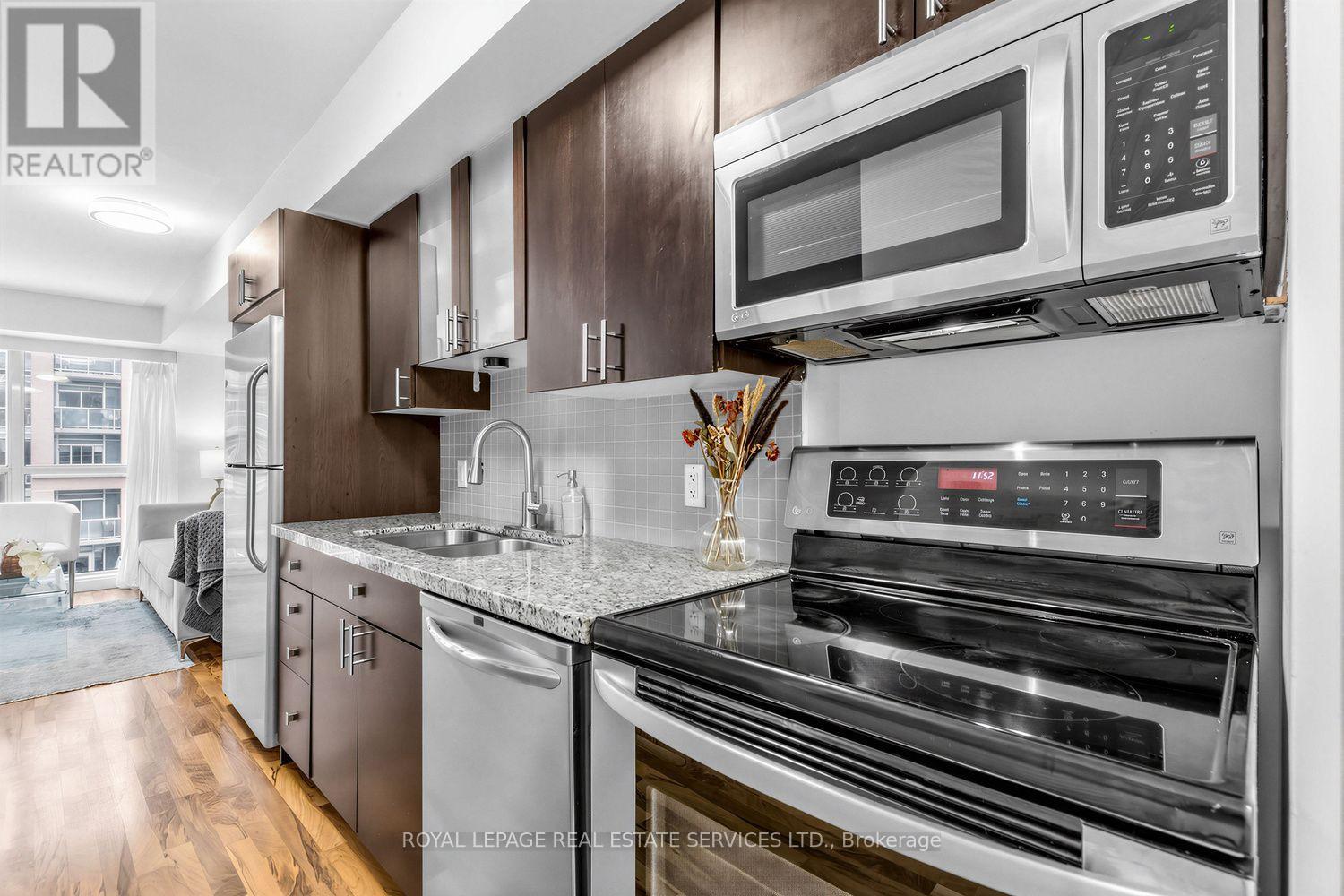 337 - 1005 King Street W Property Photo 13