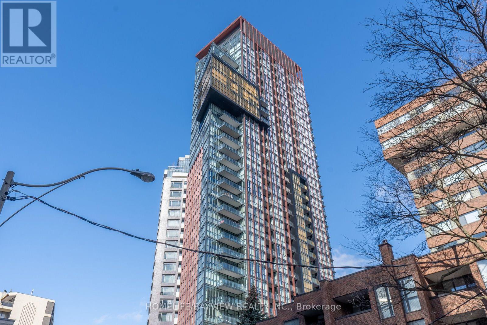 703 - 32 DAVENPORT ROAD Property Photo 1