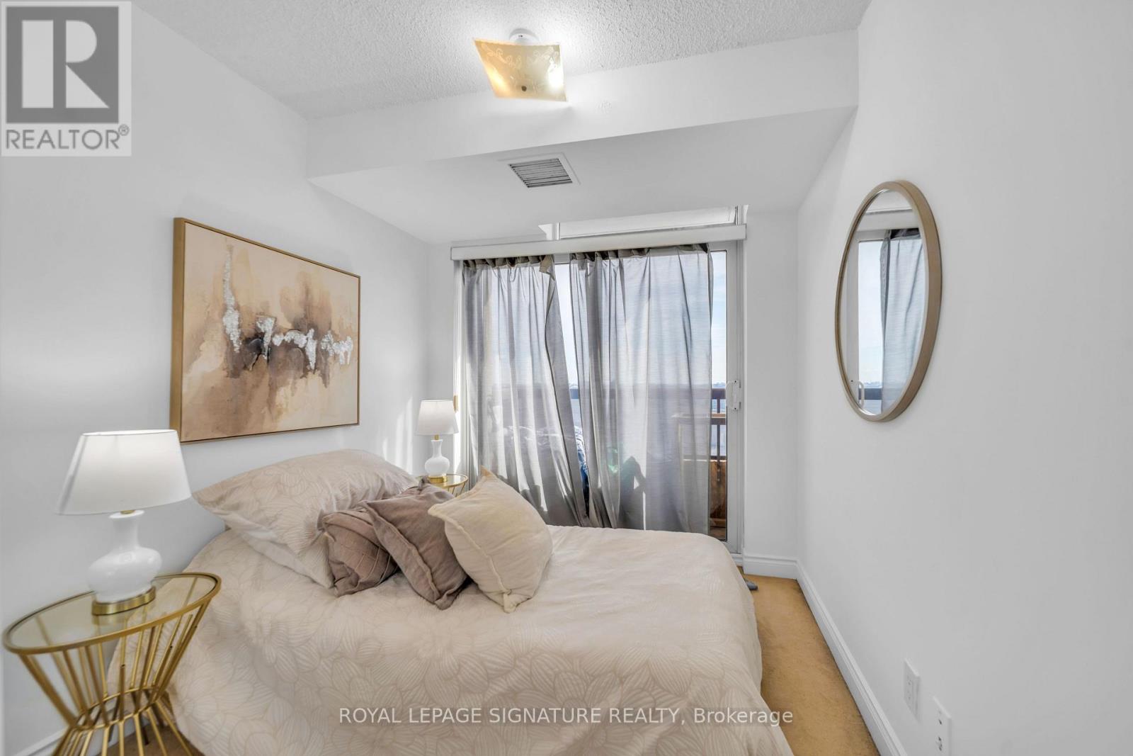 2122 - 15 Northtown Way Property Photo 14