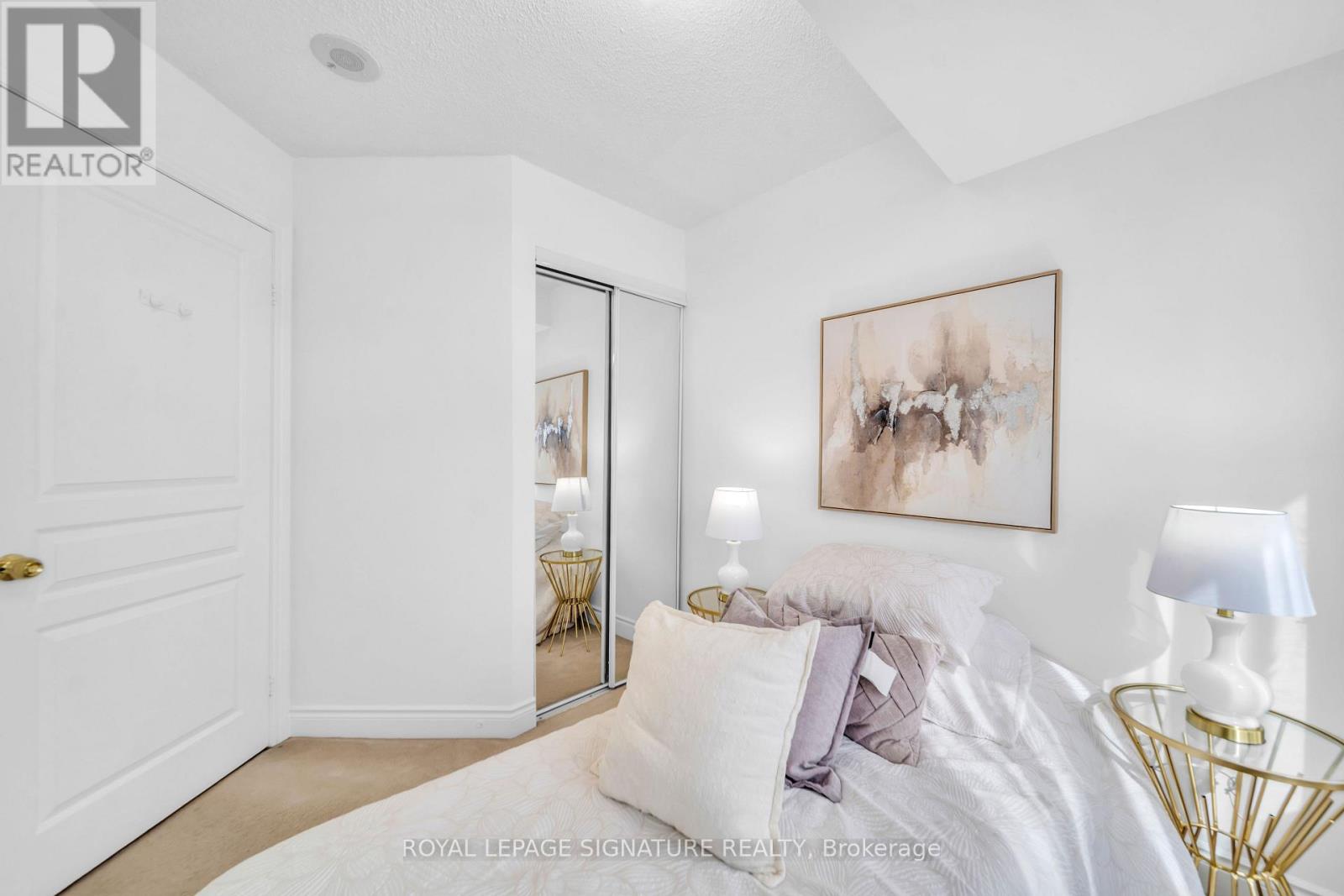 2122 - 15 Northtown Way Property Photo 15