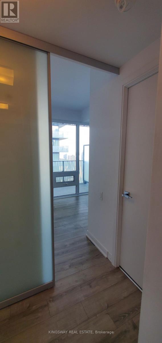 3401 - 42 Charles Street E Property Photo 10
