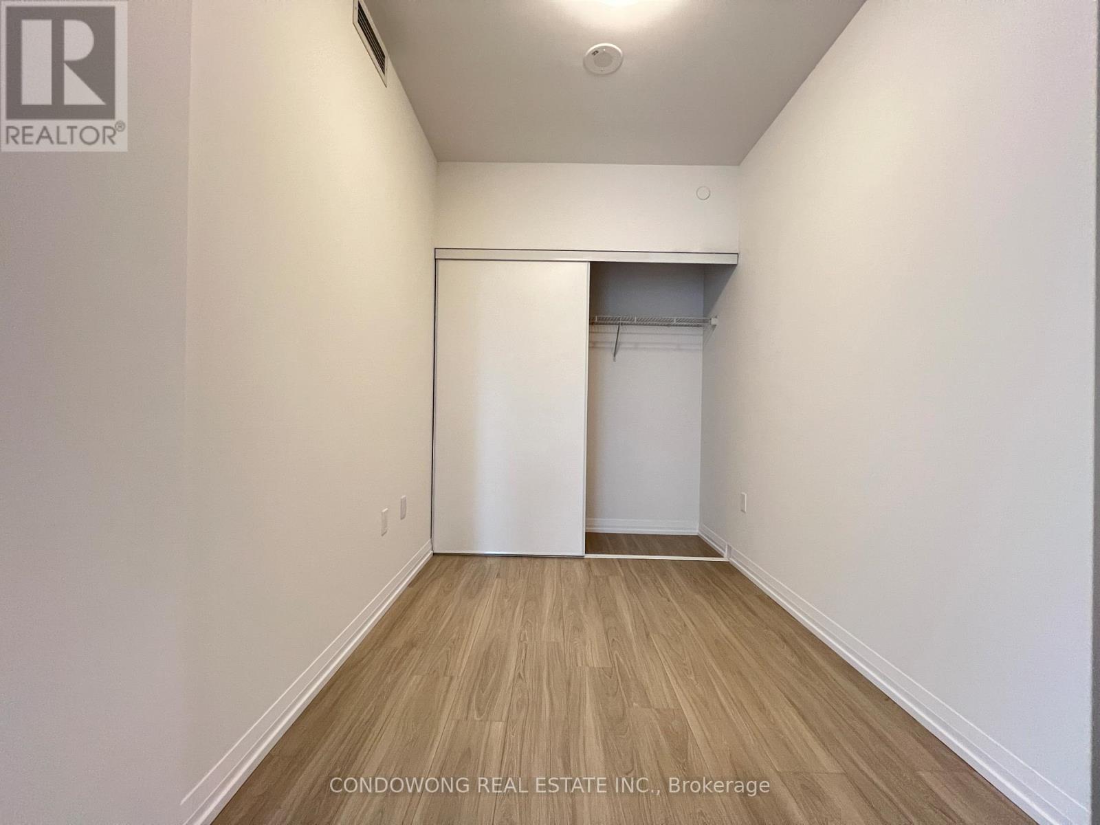 1019 - 50 Dunfield Avenue Property Photo 15