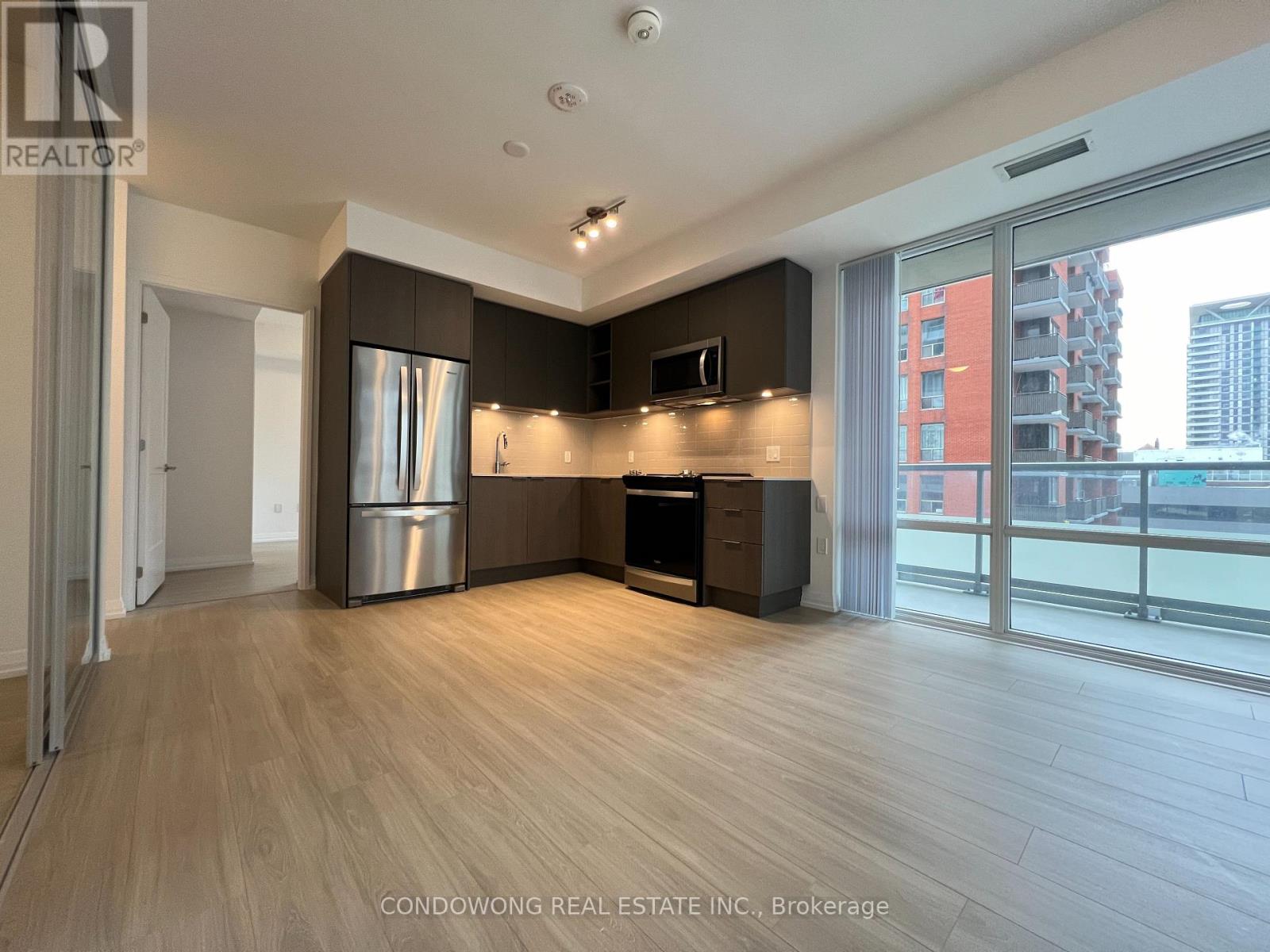 1019 - 50 Dunfield Avenue Property Photo 19