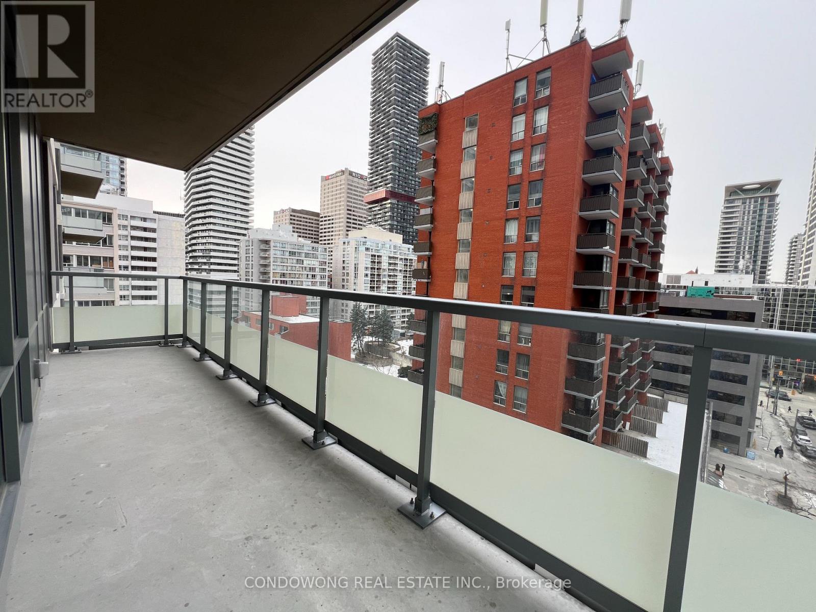 1019 - 50 Dunfield Avenue Property Photo 20