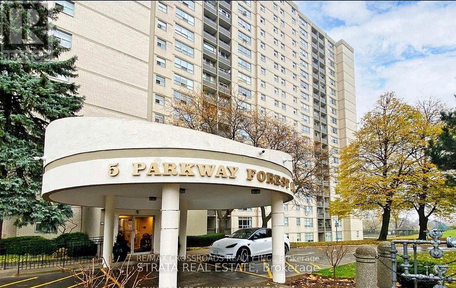 1109 - 5 Parkway Forest Drive Property Photo 2
