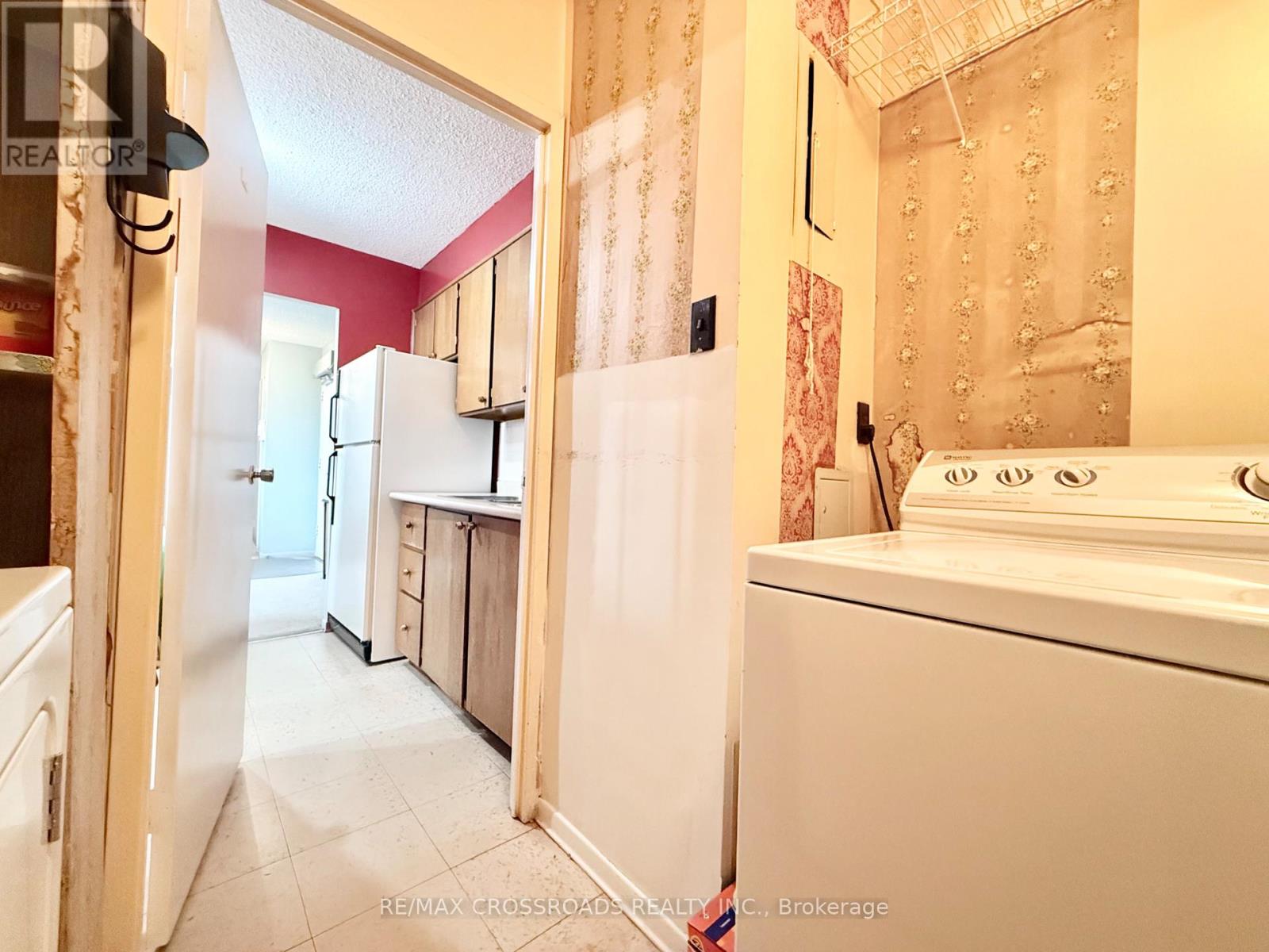 1109 - 5 Parkway Forest Drive Property Photo 16
