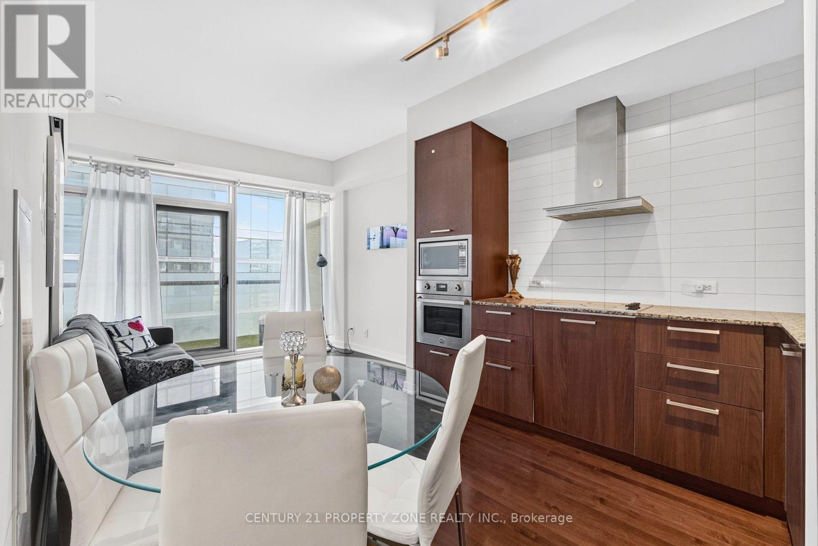 4409 - 14 York Street Property Photo 16
