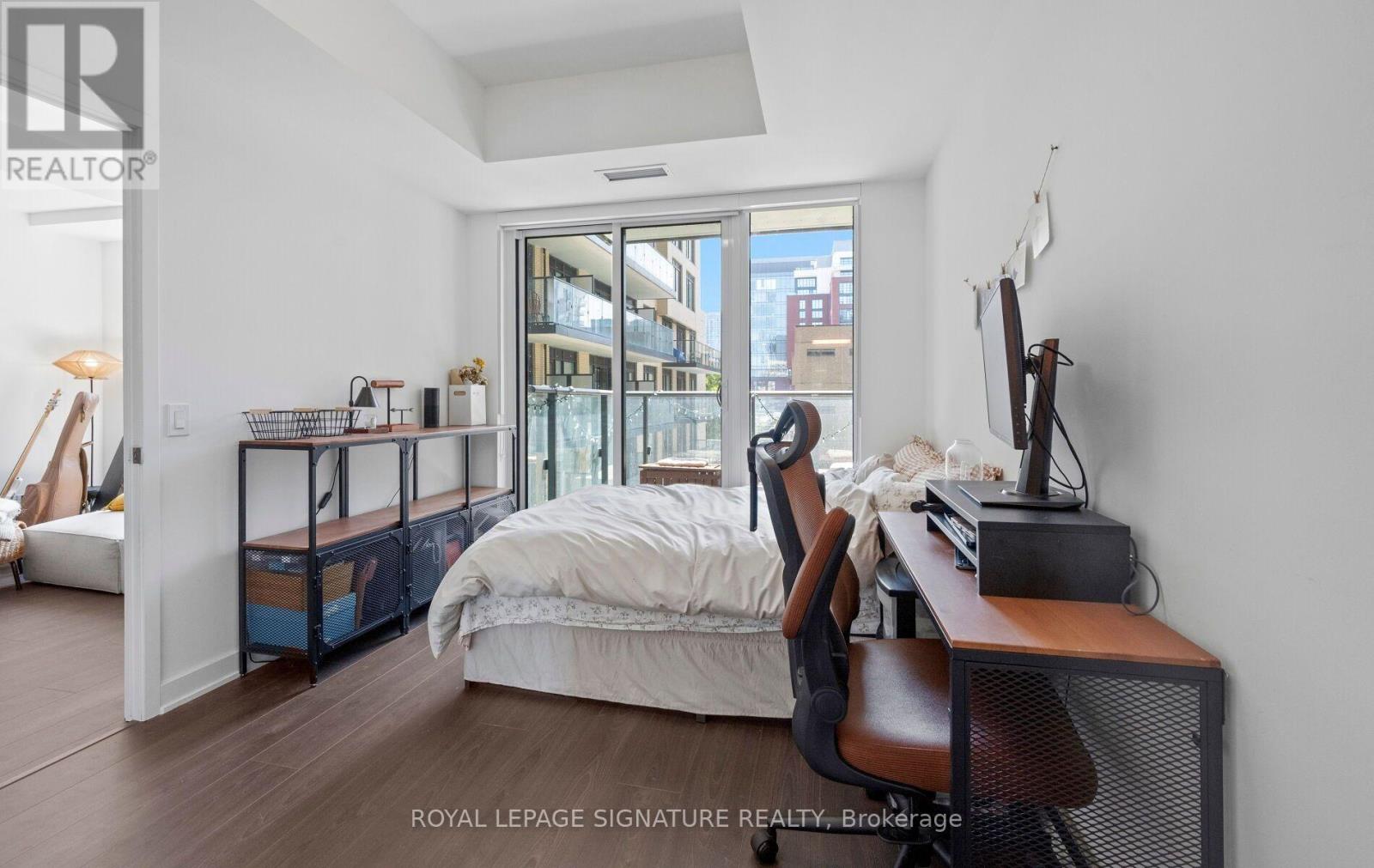 427 - 543 Richmond Street W Property Photo 13