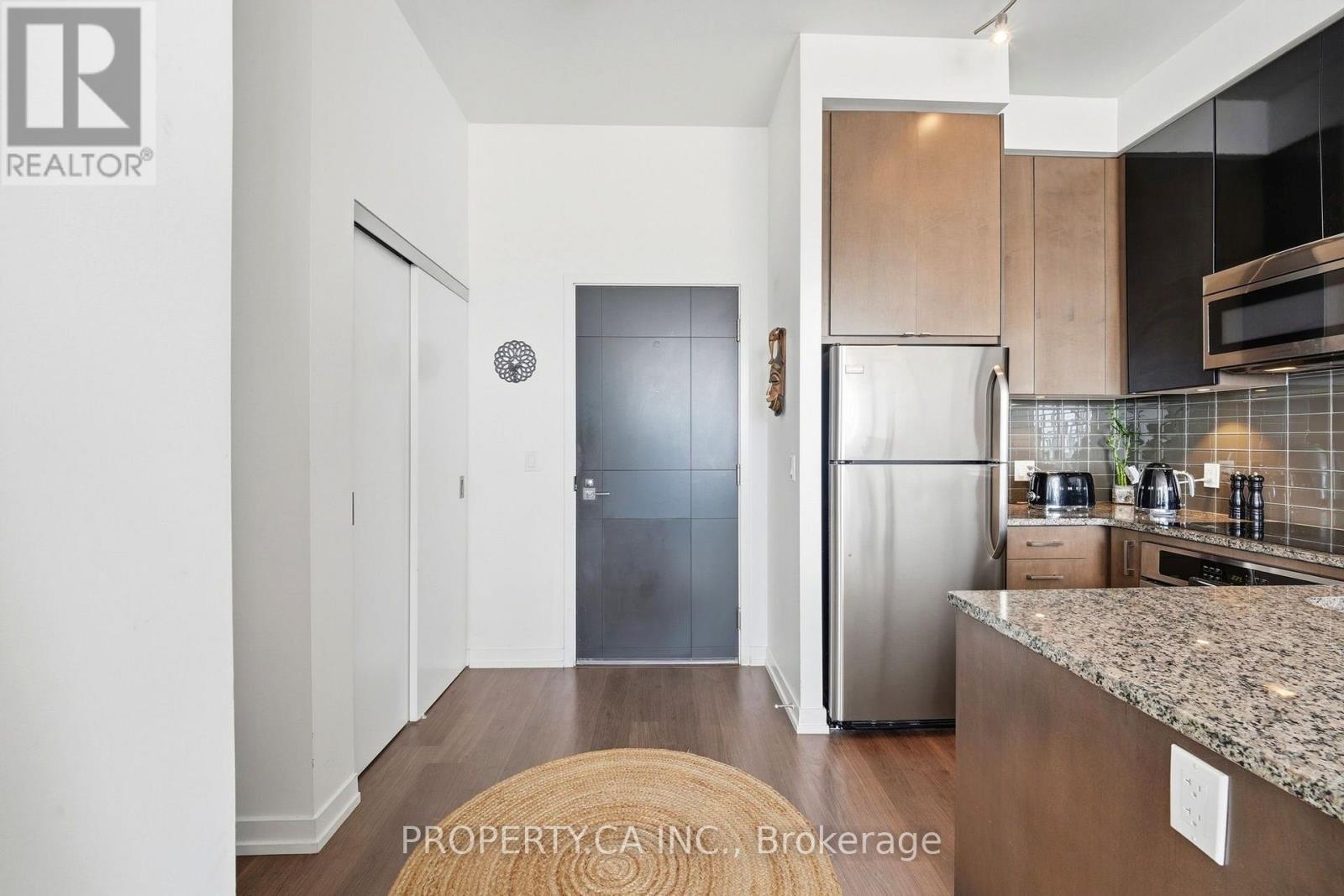 Ph3608 - 89 Dunfield Avenue Property Photo 5