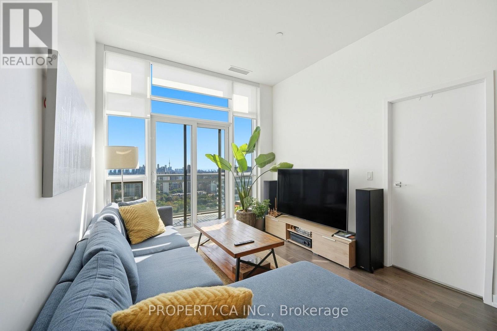 Ph3608 - 89 Dunfield Avenue Property Photo 7
