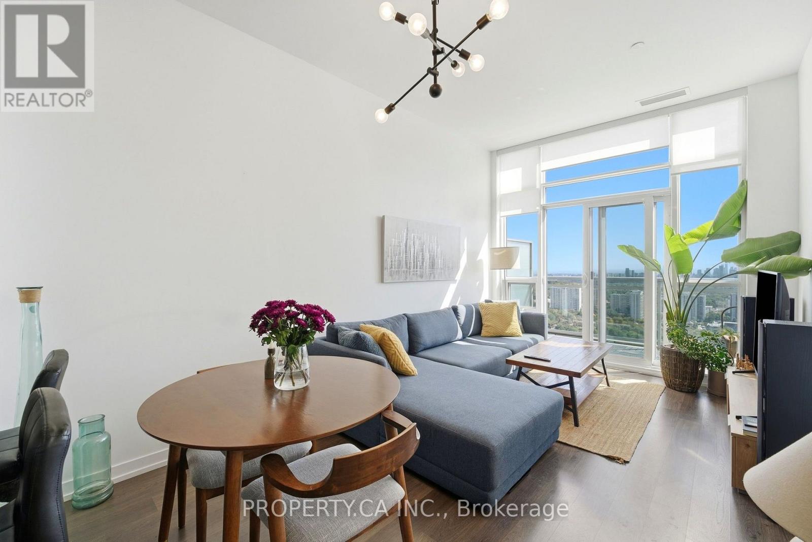 Ph3608 - 89 Dunfield Avenue Property Photo 11
