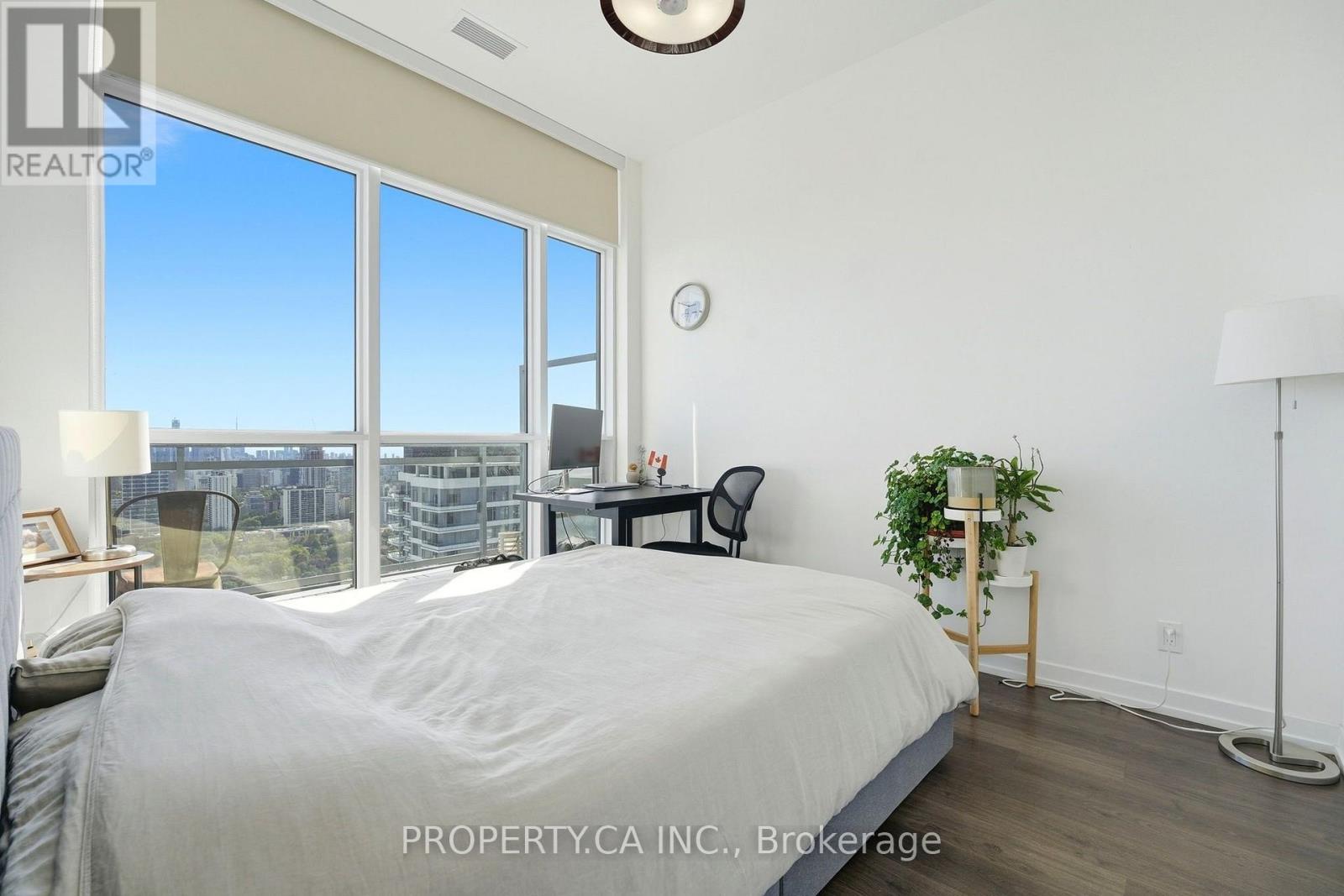 Ph3608 - 89 Dunfield Avenue Property Photo 17