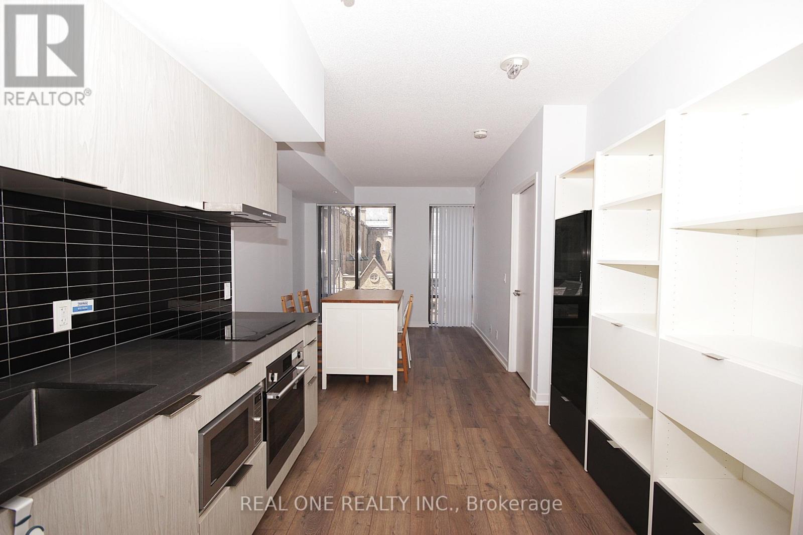 216 - 60 Shuter Street Property Photo 4