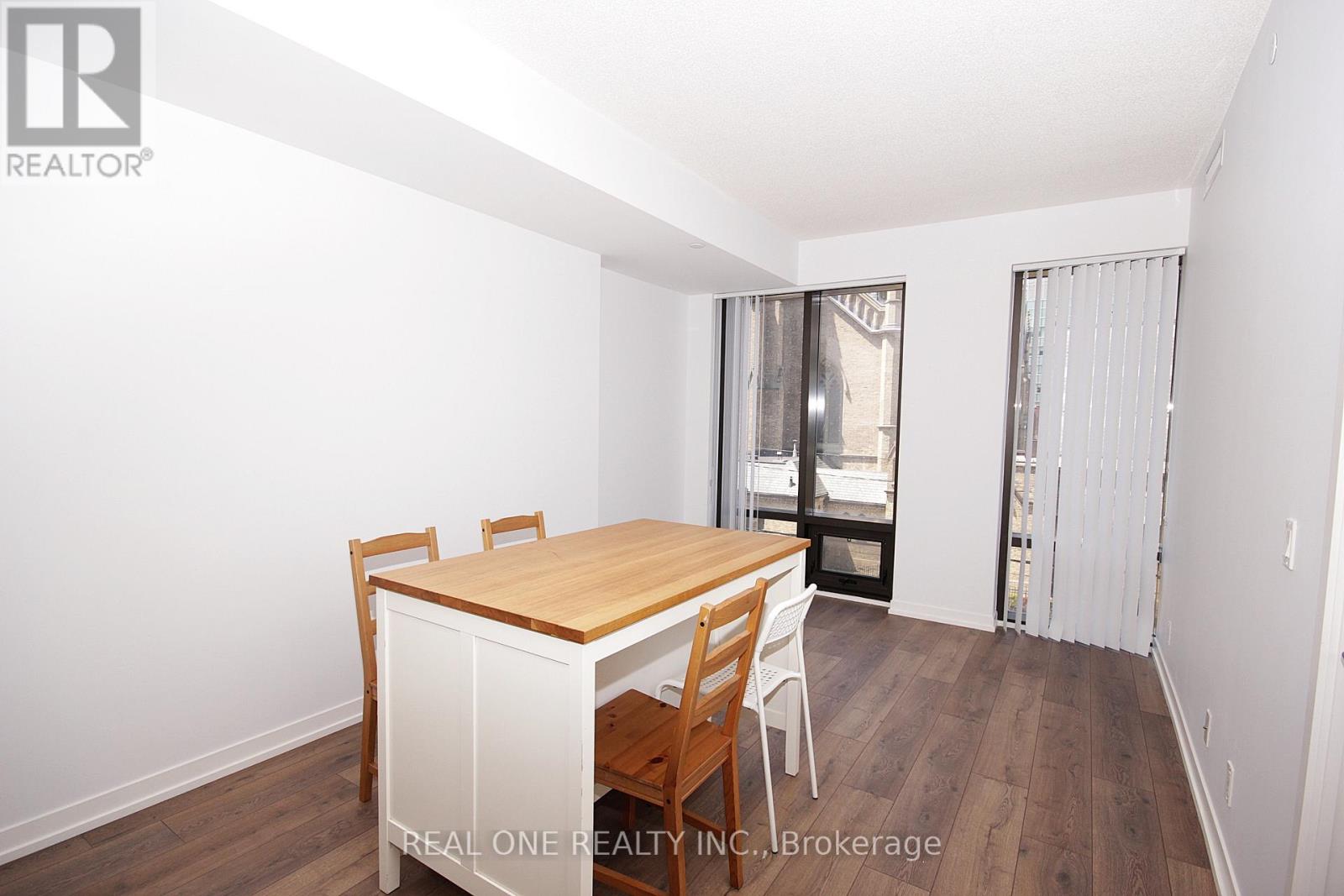 216 - 60 Shuter Street Property Photo 5