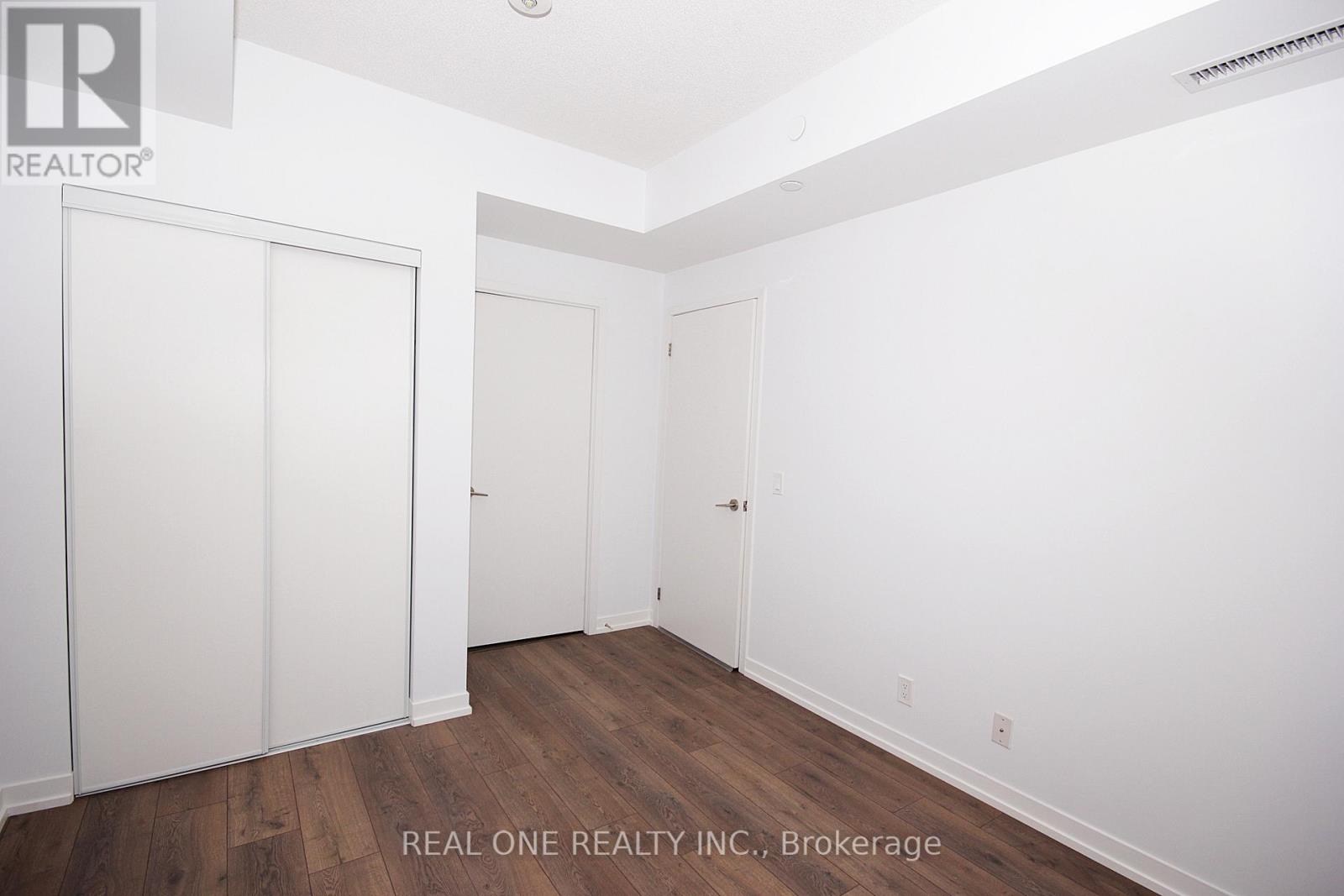 216 - 60 Shuter Street Property Photo 14