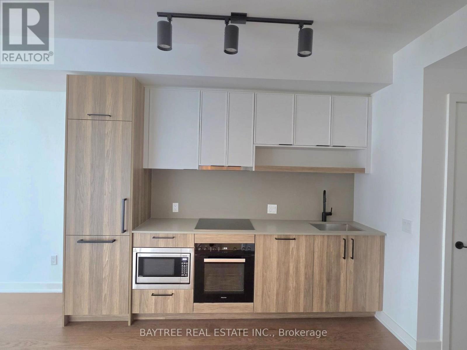 1615 - 89 Montclair Avenue Property Photo 1