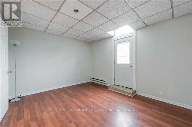 556 Parliament Street Property Photo 13