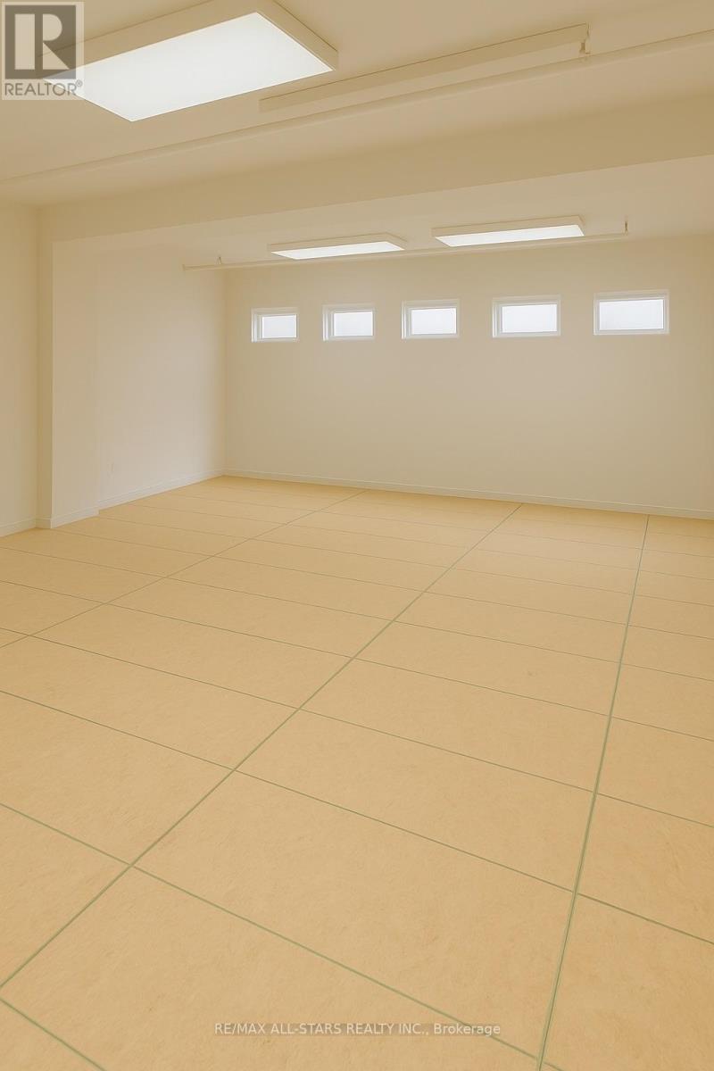 B103 - 14 Mccaul Street Property Photo 2