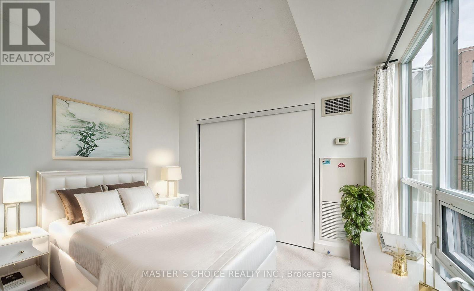 2707 - 23 Sheppard Avenue E Property Photo 7