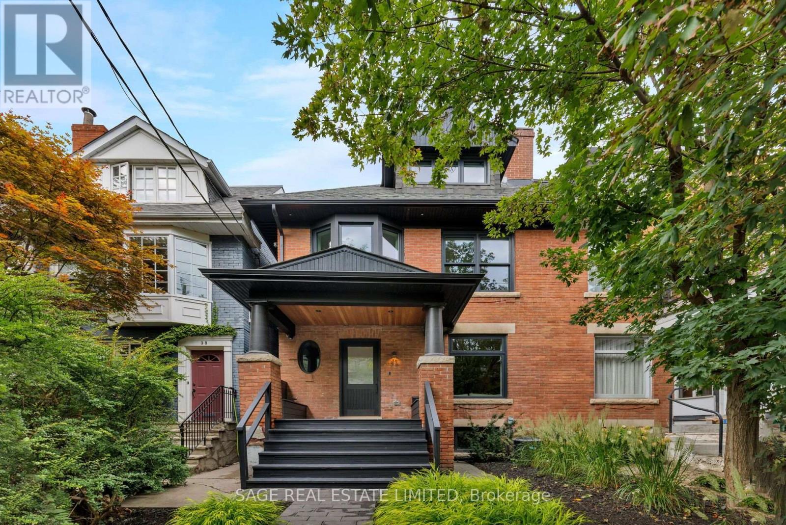 36 Macpherson Avenue Property Photo 1