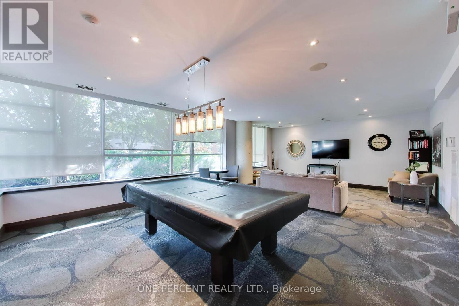 109 - 3840 Bathurst Street Property Photo 23