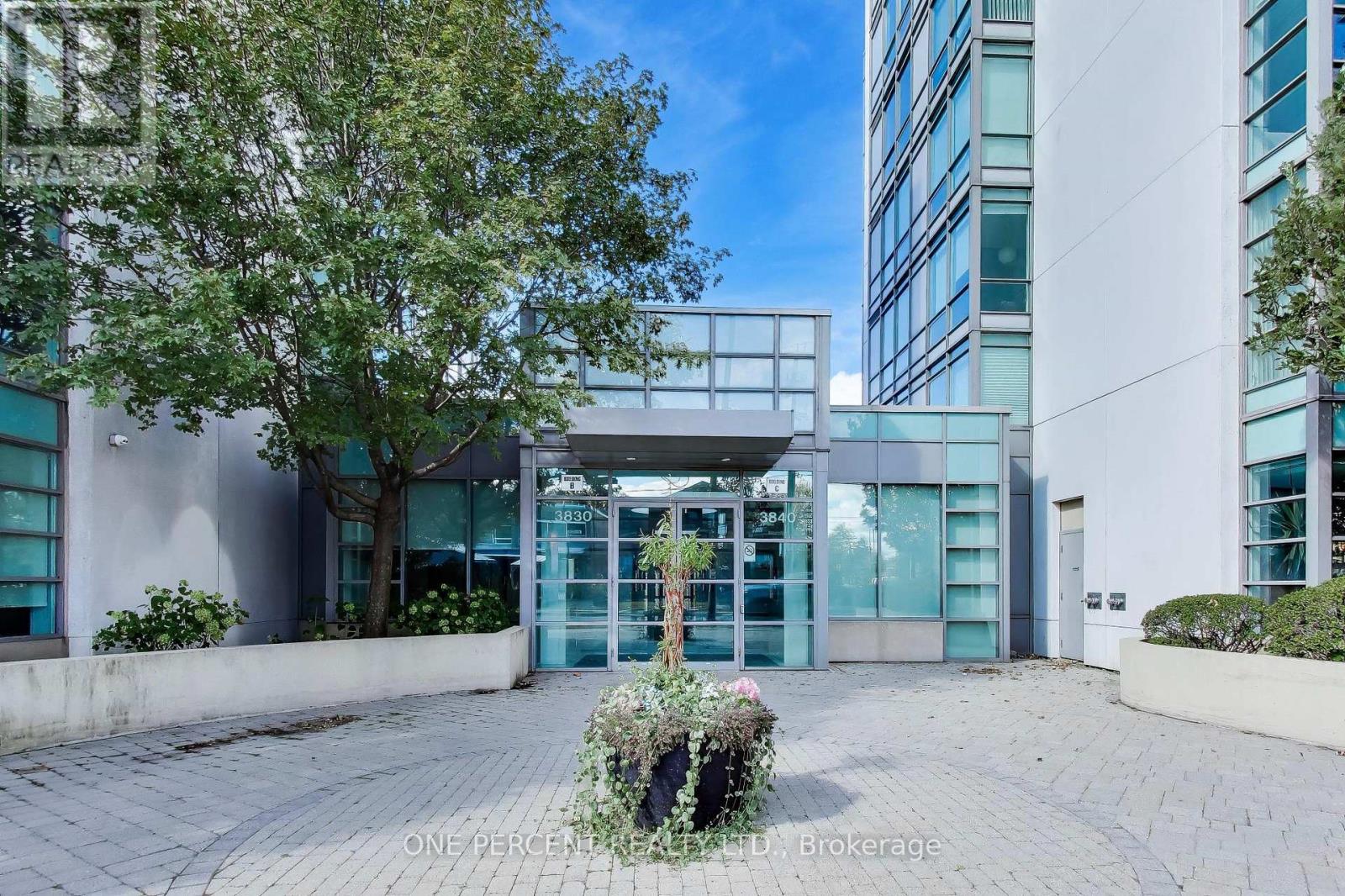109 - 3840 Bathurst Street Property Photo 30
