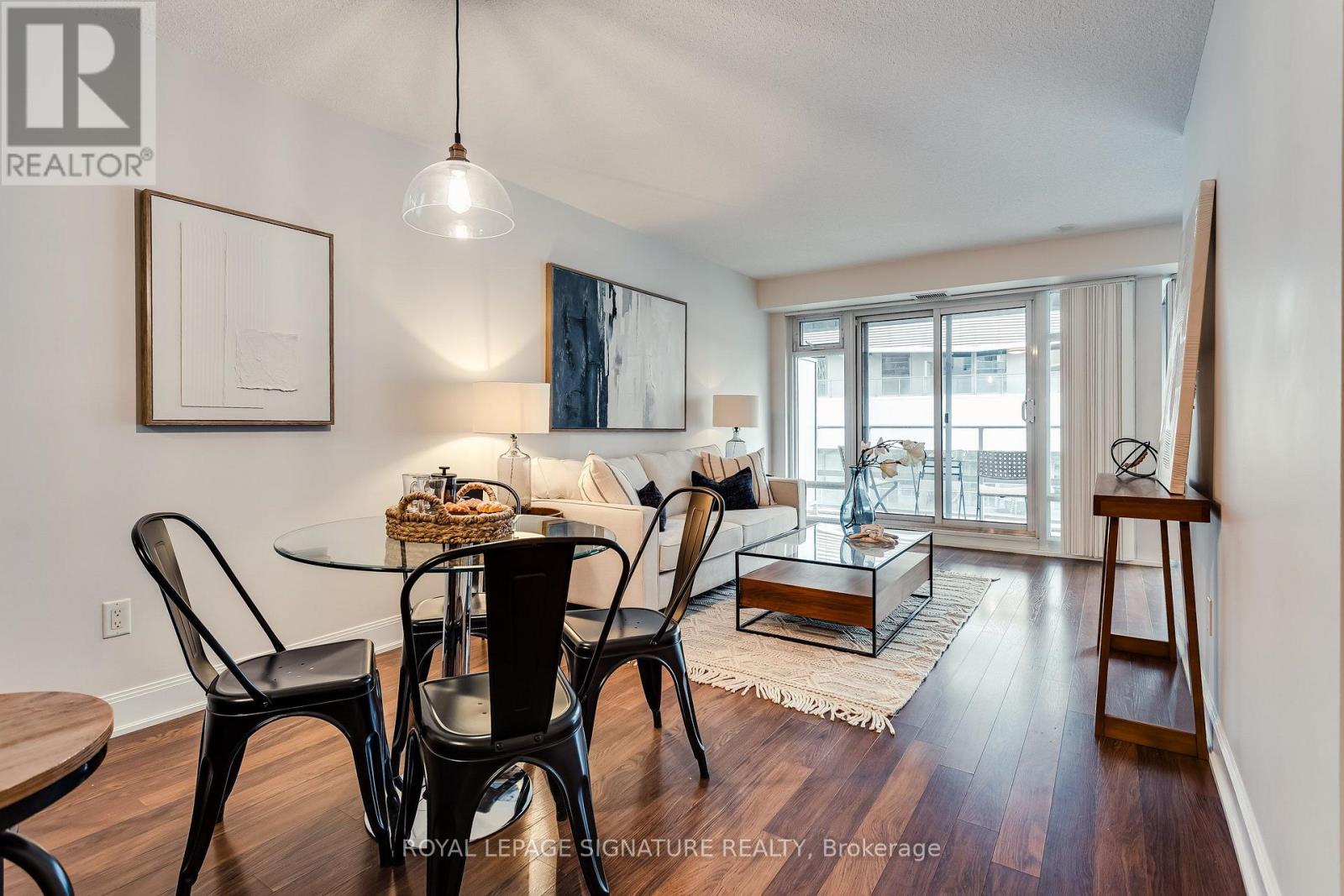 910 - 2191 Yonge Street Property Photo 8