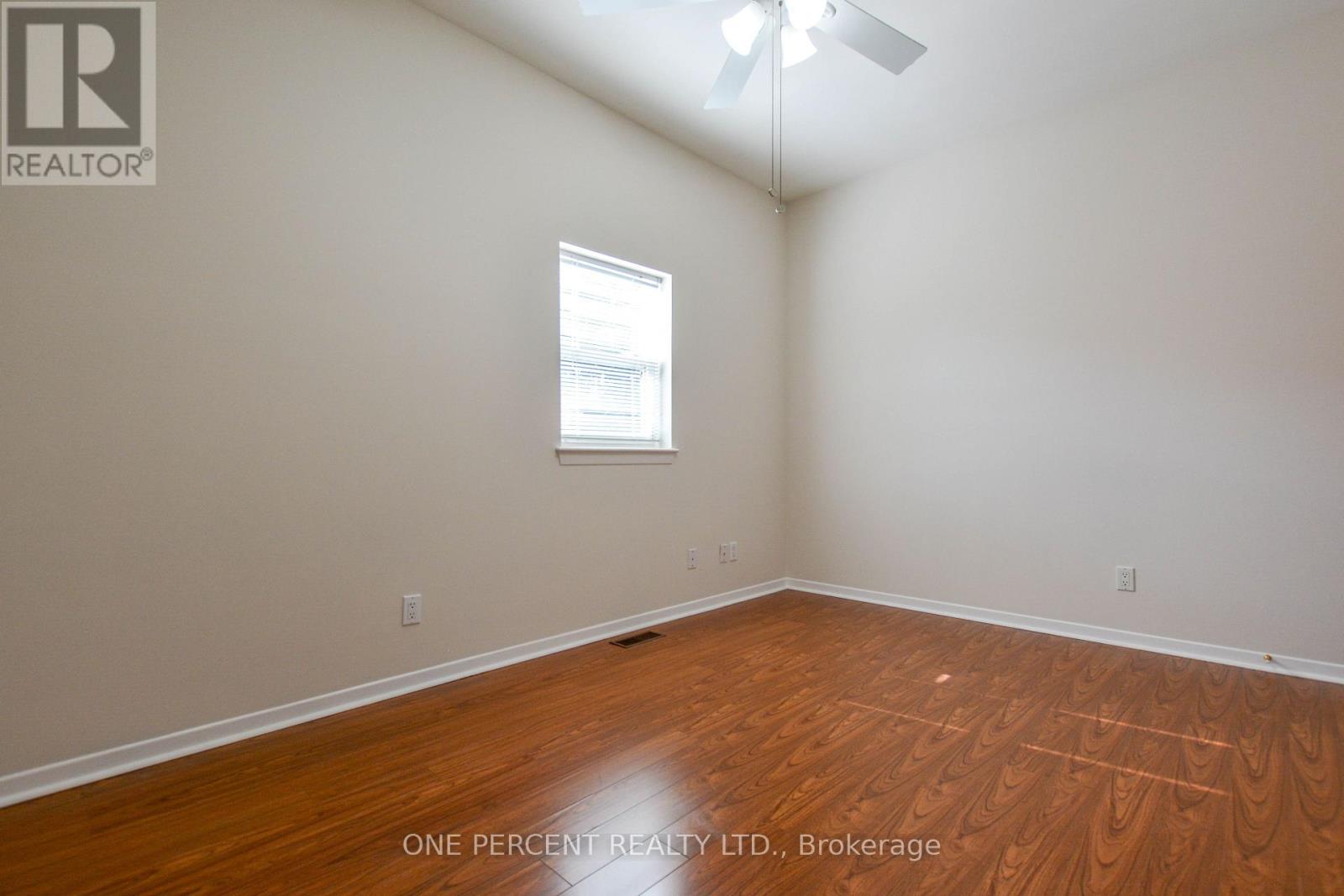 204 Sheppard Avenue W Property Photo 12
