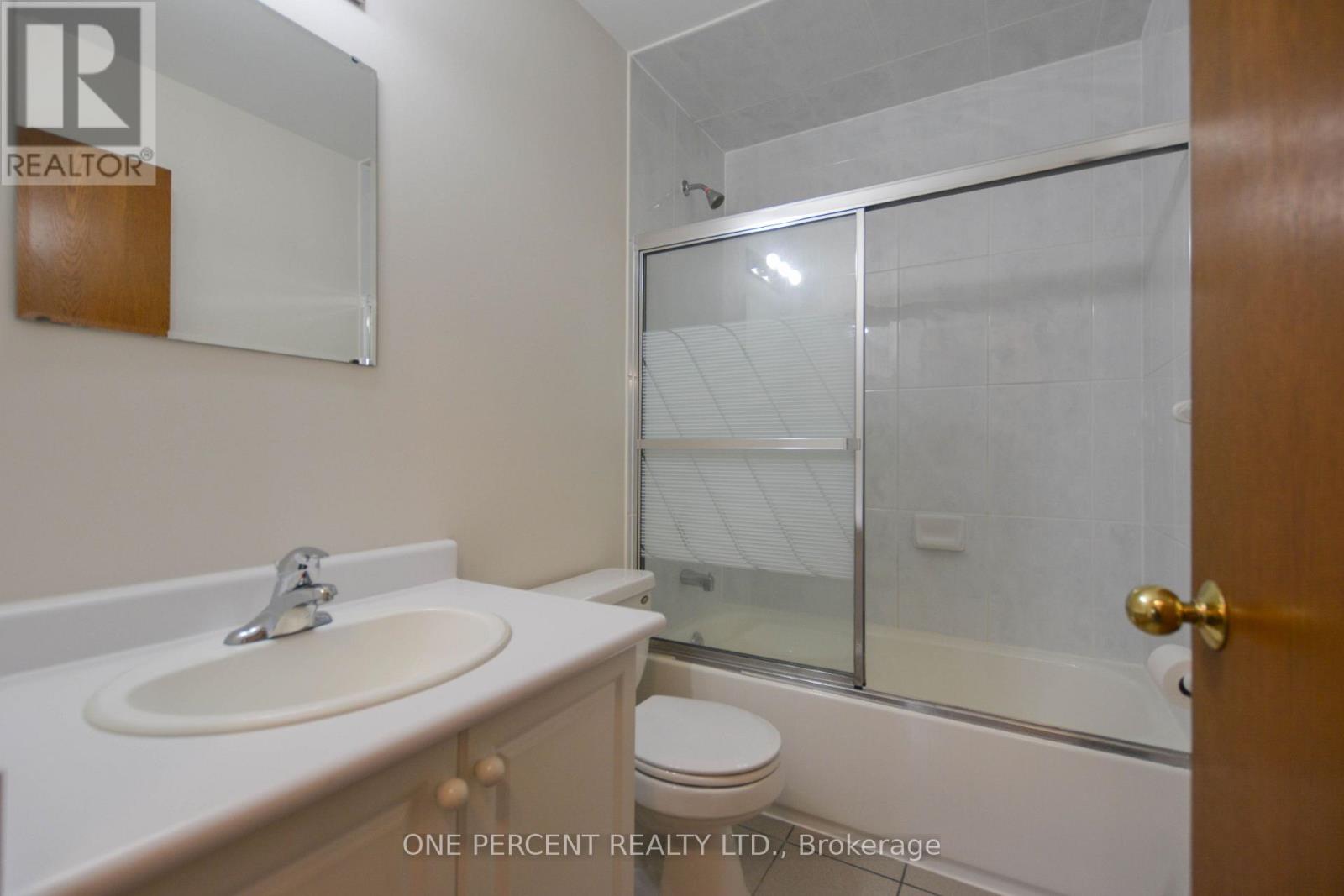 204 Sheppard Avenue W Property Photo 23