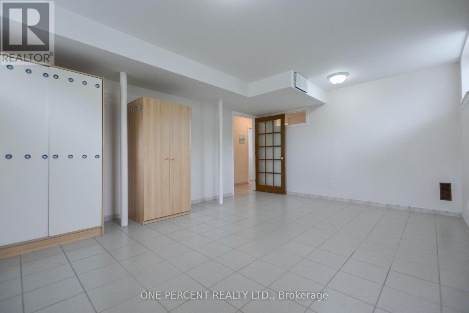 204 Sheppard Avenue W Property Photo 43