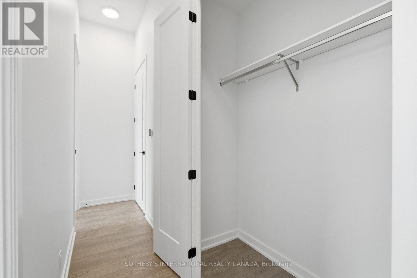 Ph14 - 88 Bathurst Street Property Photo 11