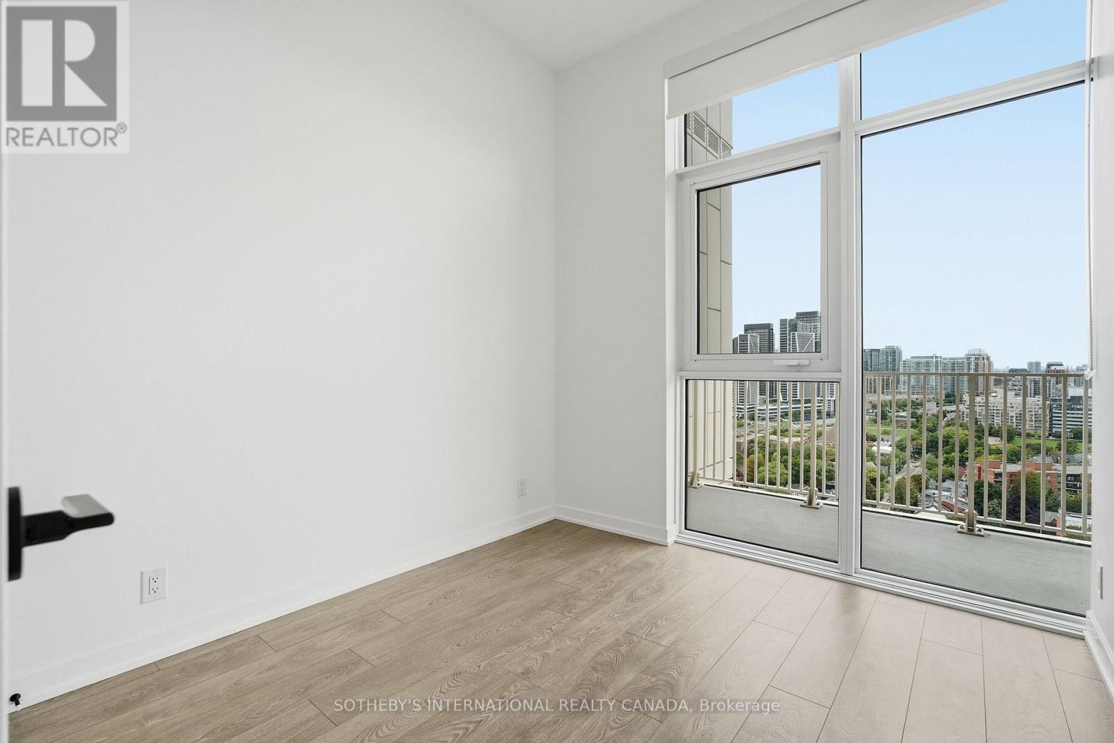 Ph14 - 88 Bathurst Street Property Photo 21