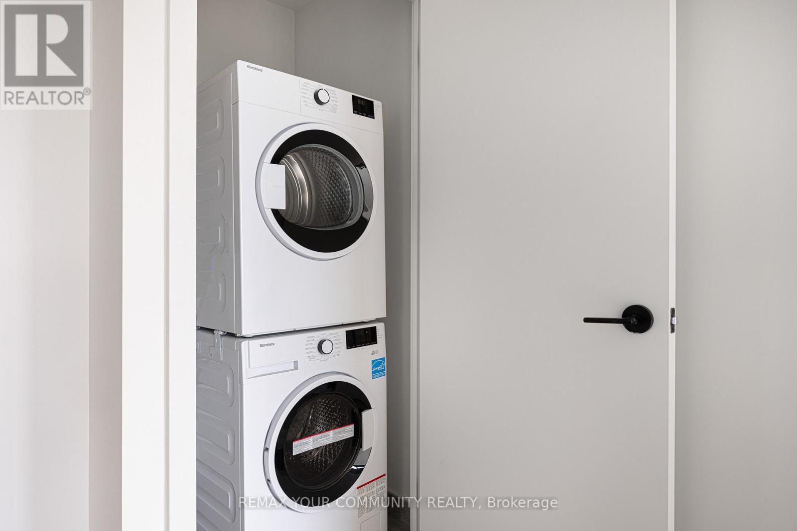 1002 - 181 Sterling Road Property Photo 15