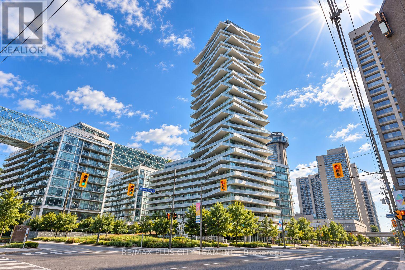 619 - 15 Queens Quay E Property Photo 1