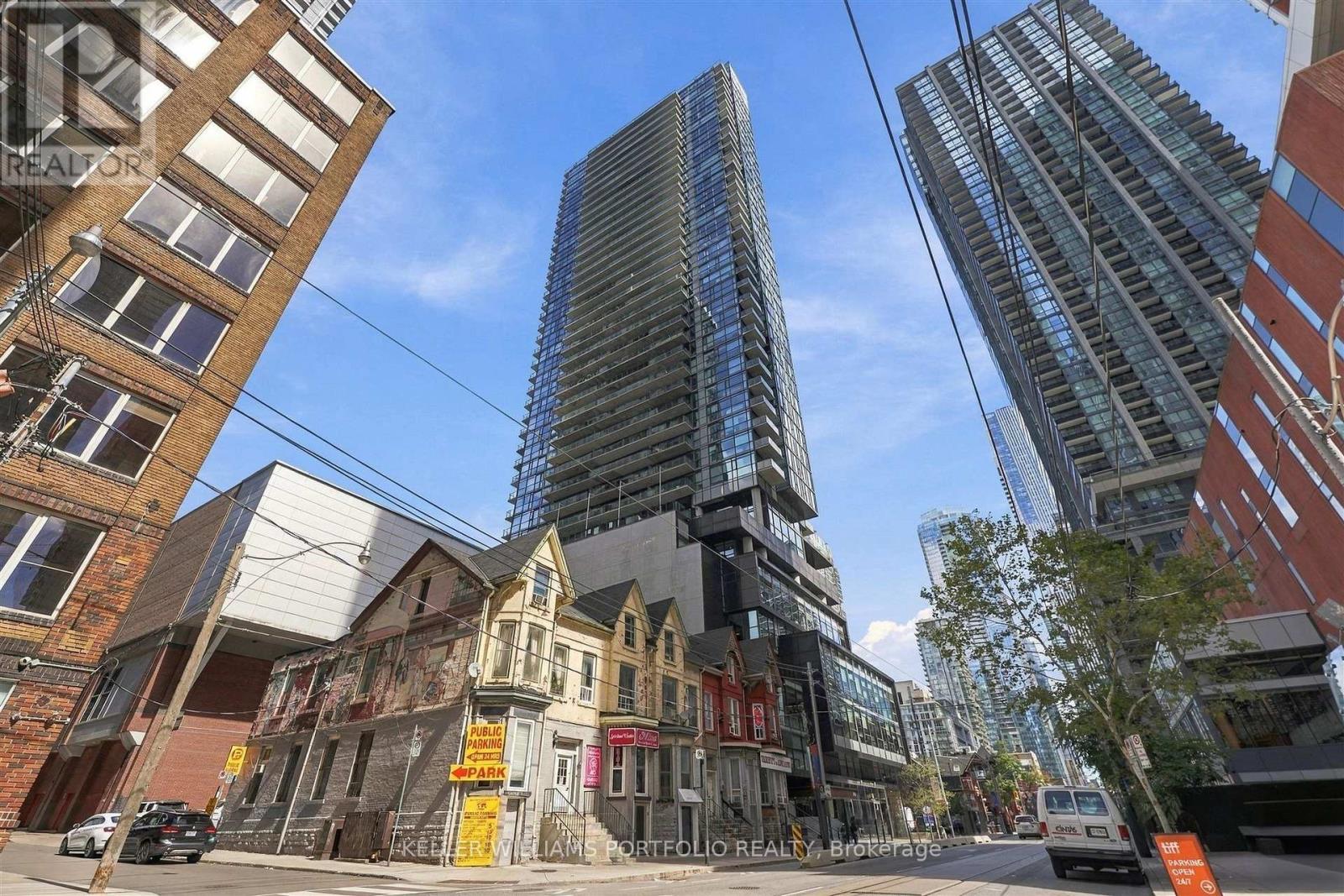 3001 - 290 ADELAIDE STREET Property Photo 1