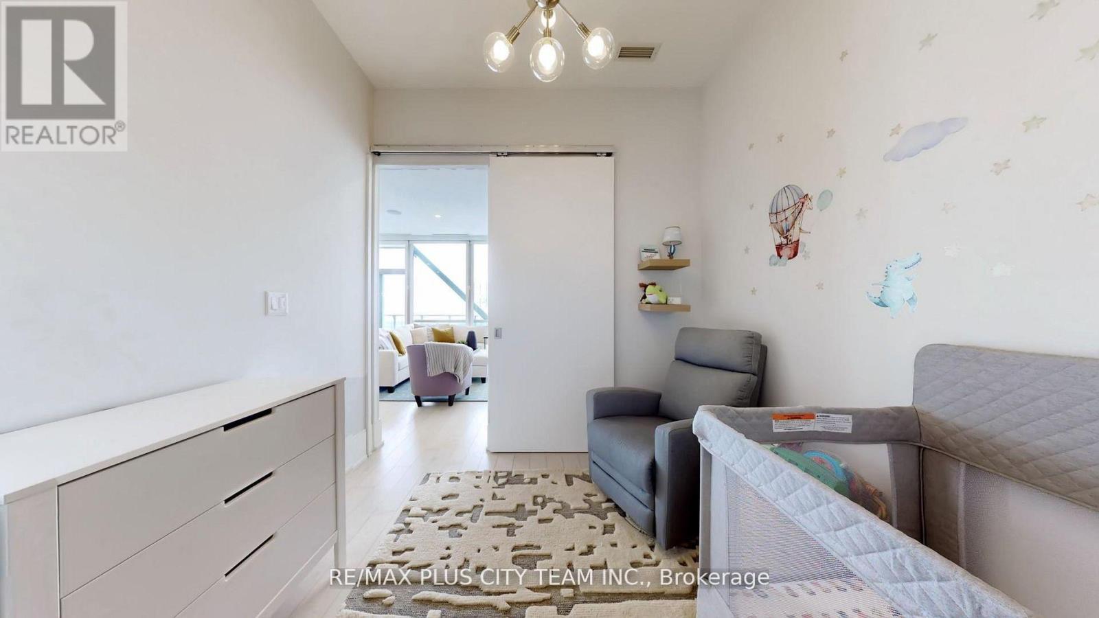 1305 - 39 Queens Quay E Property Photo 24