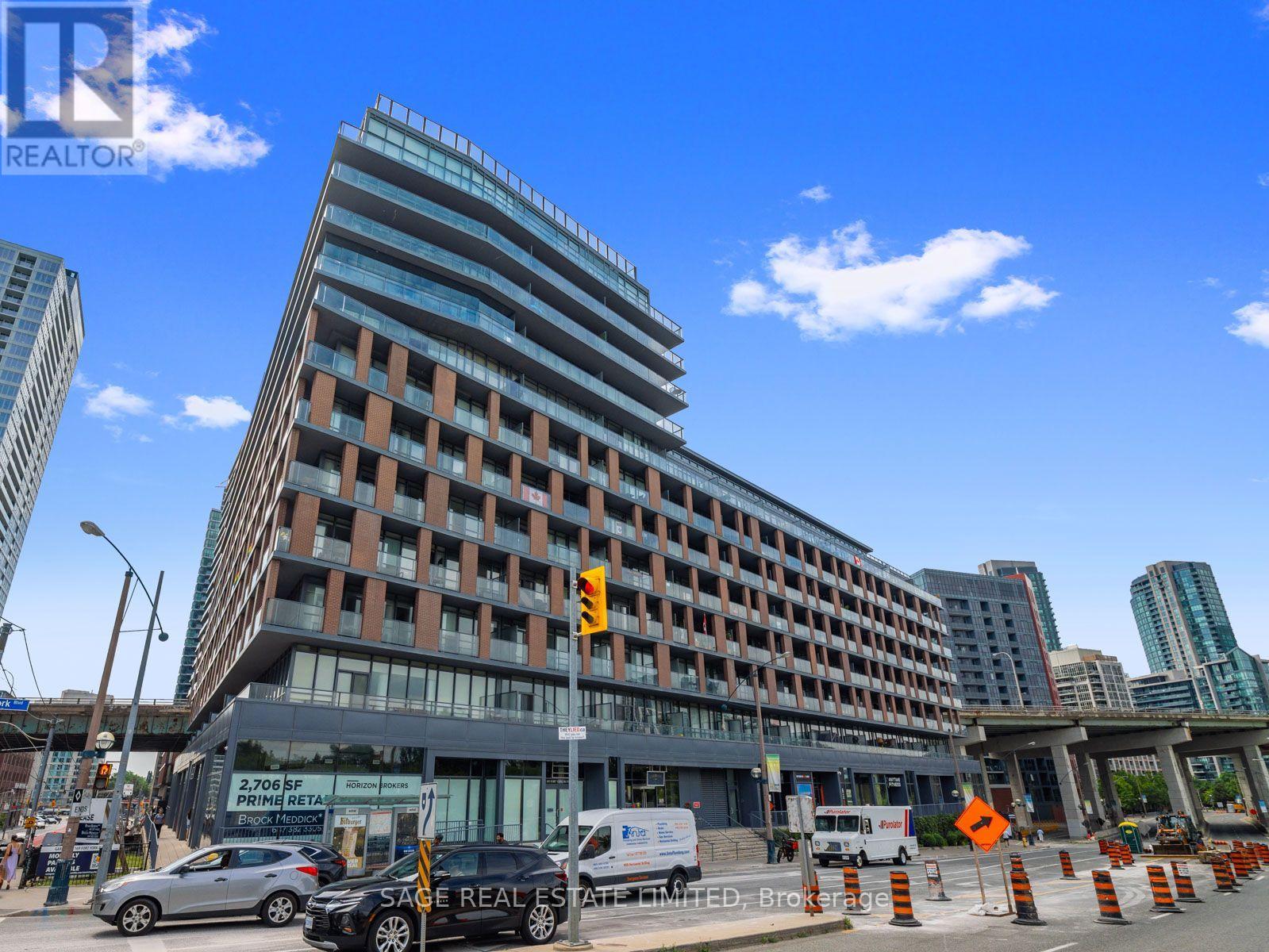 918 - 169 Fort York Boulevard Property Photo 1