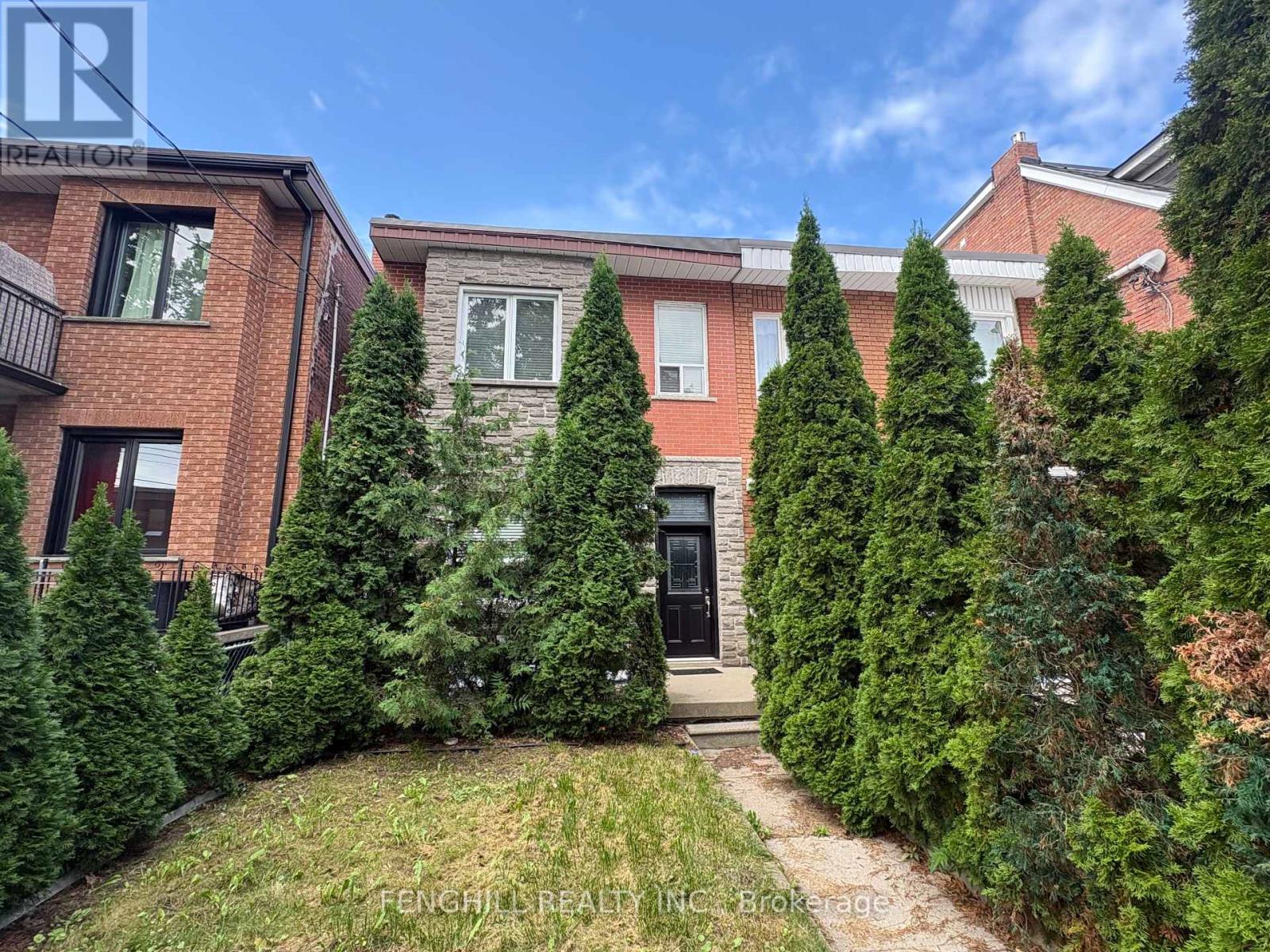 270 CLINTON (MAIN LEVEL) STREET Property Photo 1