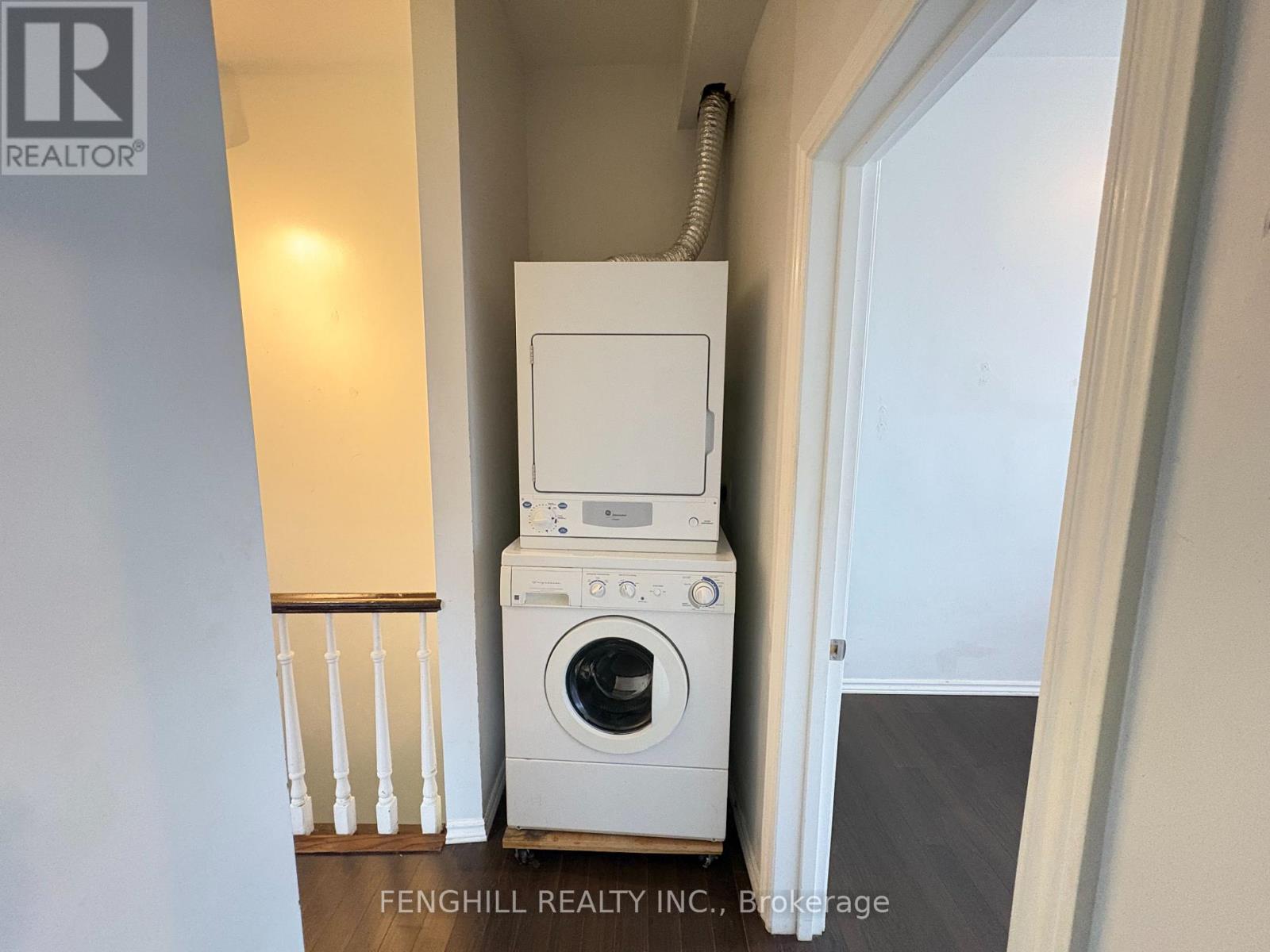 270 Clinton (upper Level) Street Property Photo 5