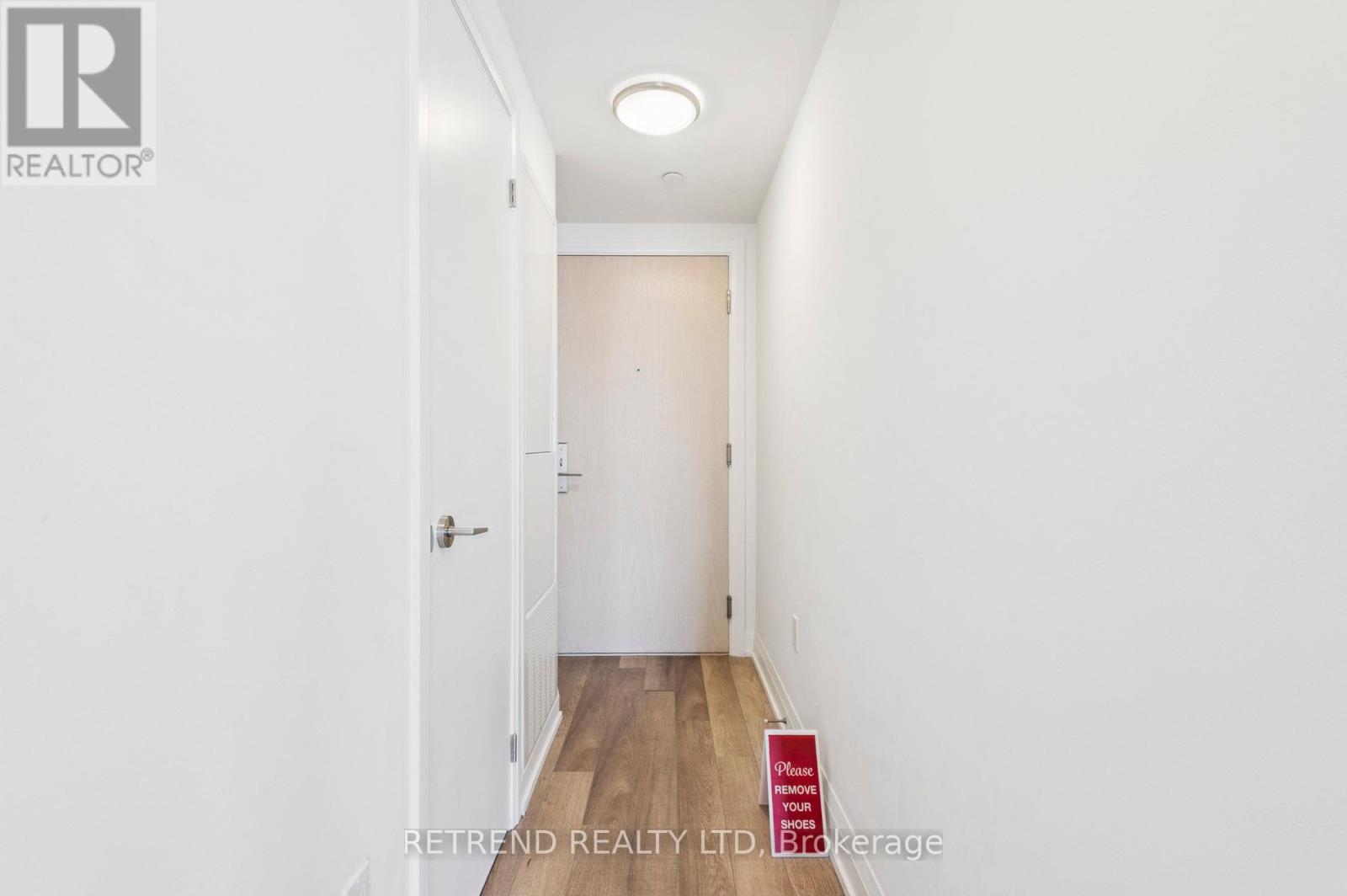 908 - 77 Mutual Street Property Photo 5